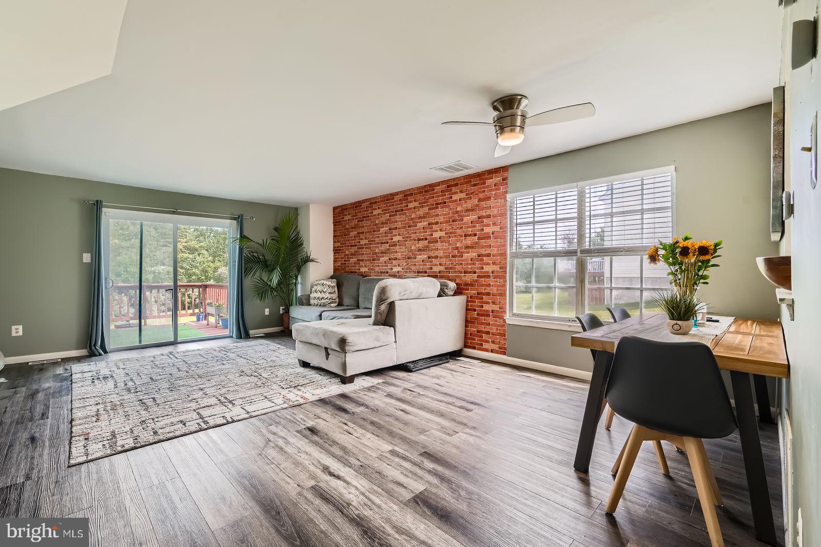 WATERFORD PLACE - Residential Lease