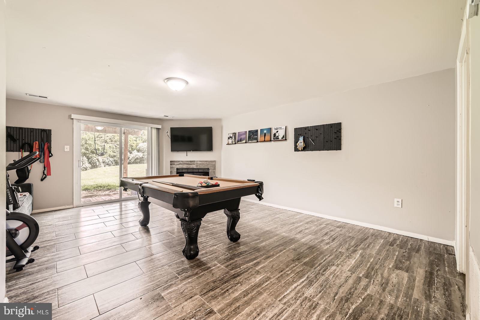 WATERFORD PLACE - Residential Lease