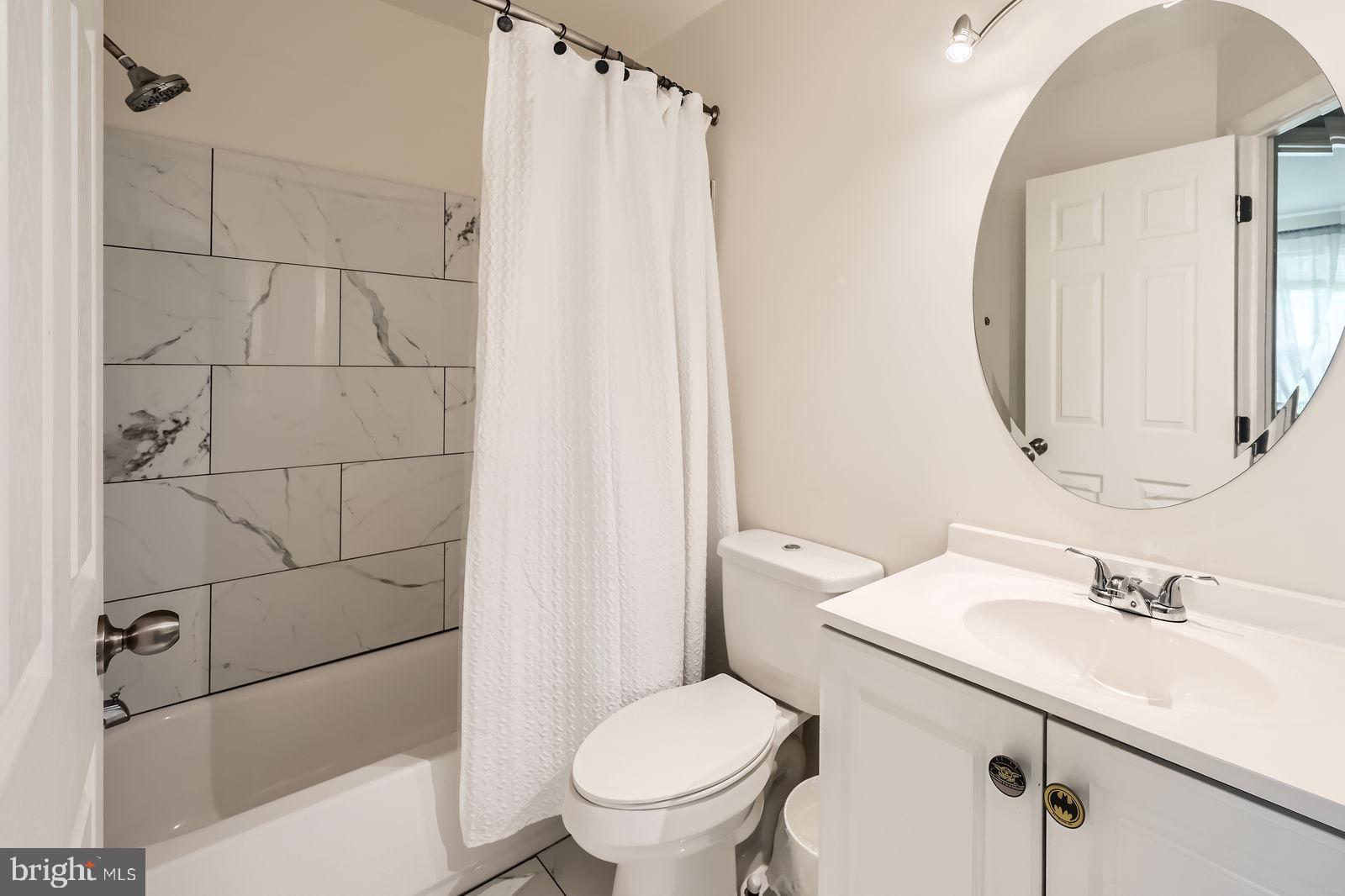 WATERFORD PLACE - Residential Lease