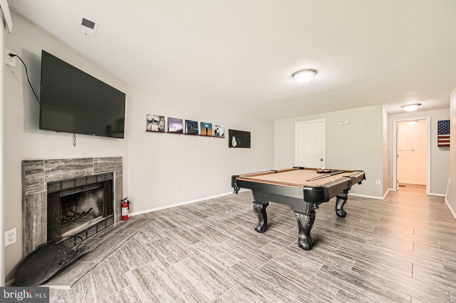 WATERFORD PLACE - Residential Lease