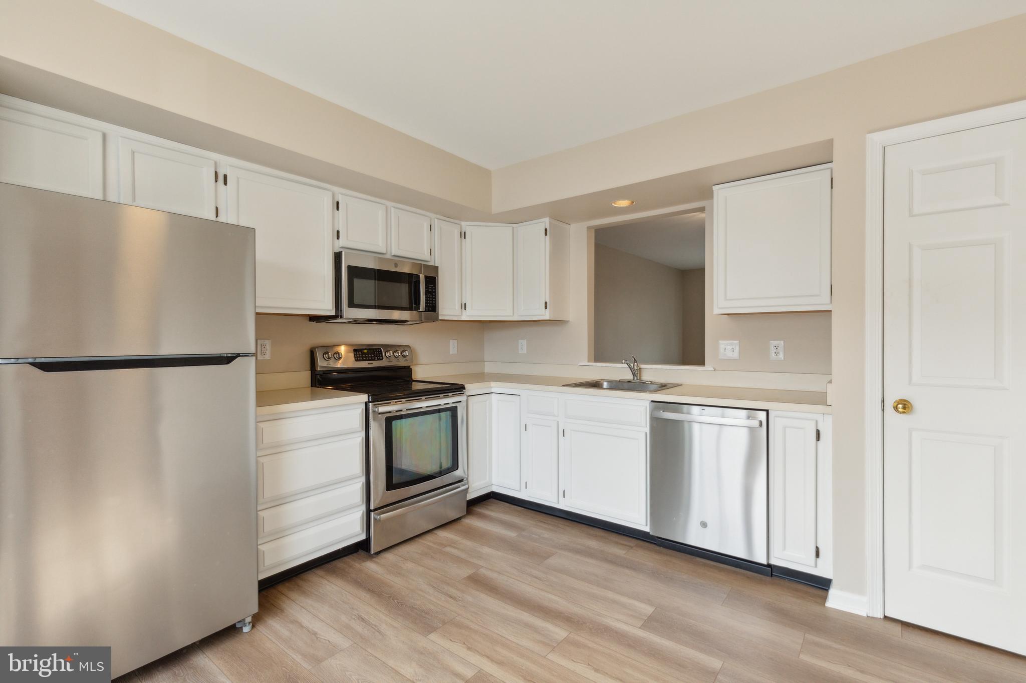 SPRING MOUNT - Residential Lease