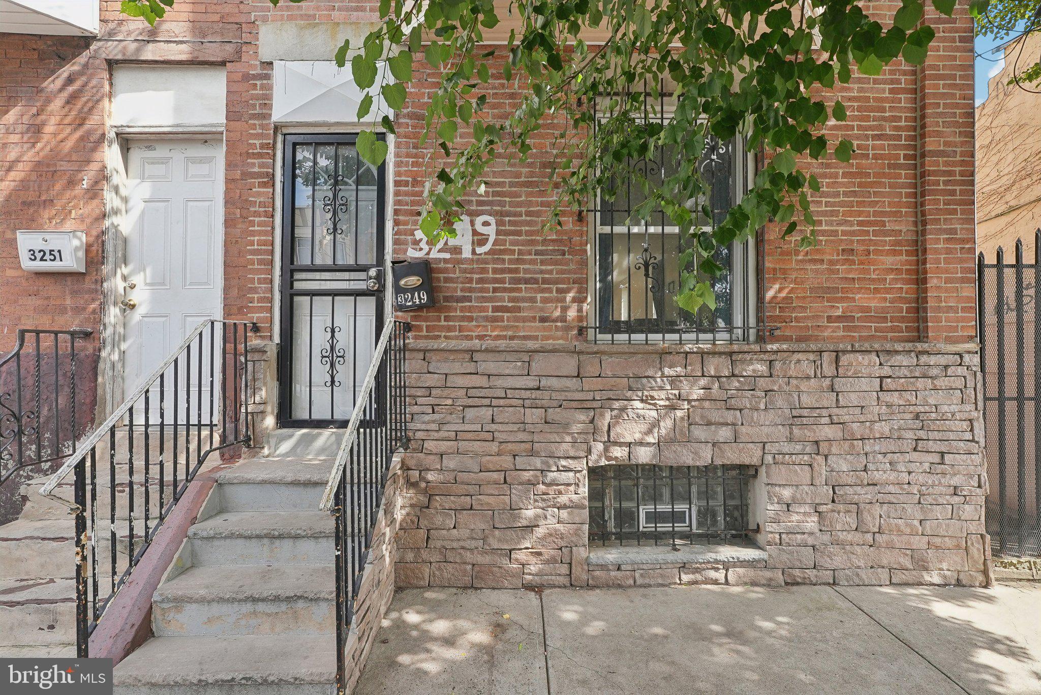 Welcome to 3249 Jasper Street - a spacious, end-unit townhome offering a unique blend of size, value, and opportunity in the rapidly evolving Harrowgate section of Philadelphia.
This well-proportioned 3-bedroom, 1-bath home stands out with its extra width and natural light, thanks to its end-unit placement. The first floor features a traditional layout with a bright living room, dining area, and an efficient kitchen ready for your personal touch. Upstairs, you'll find three generously sized bedrooms, all with ample closet space, and a full bath.
Downstairs, the full unfinished basement offers plenty of storage or potential for additional living space. Out back, enjoy a private, fenced rear yard - a rare find in the city at this price point.
Location Perks:
Just minutes from Kensington Ave shopping corridors, Frankford Transit Station (Market-Frankford Line) for easy access to Center City, and I-95, making commuting a breeze. Around the corner from the growing Coral Street Arts House District, Greensgrow Farms, and local cafes and food markets, this is a smart spot for both residents and investors watching the area's revitalization.
Tenant-occupied at $1,300/month with a solid rental history, but will be delivered vacant - perfect for those looking to owner-occupy or update and reposition for market rent.
Whether you're a first-time buyer looking for value or an investor eyeing long-term upside, this is one worth your attention.