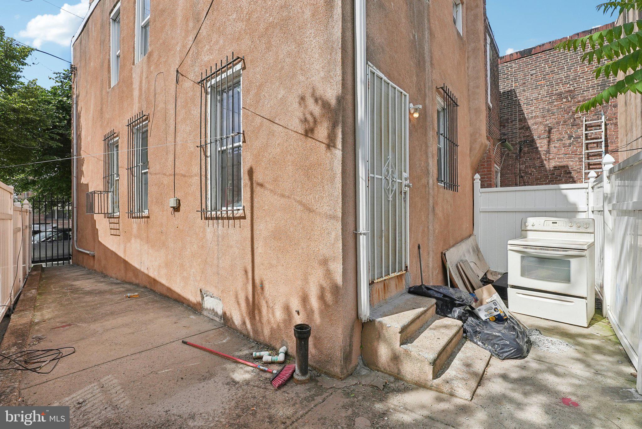 HARROWGATE - Residential