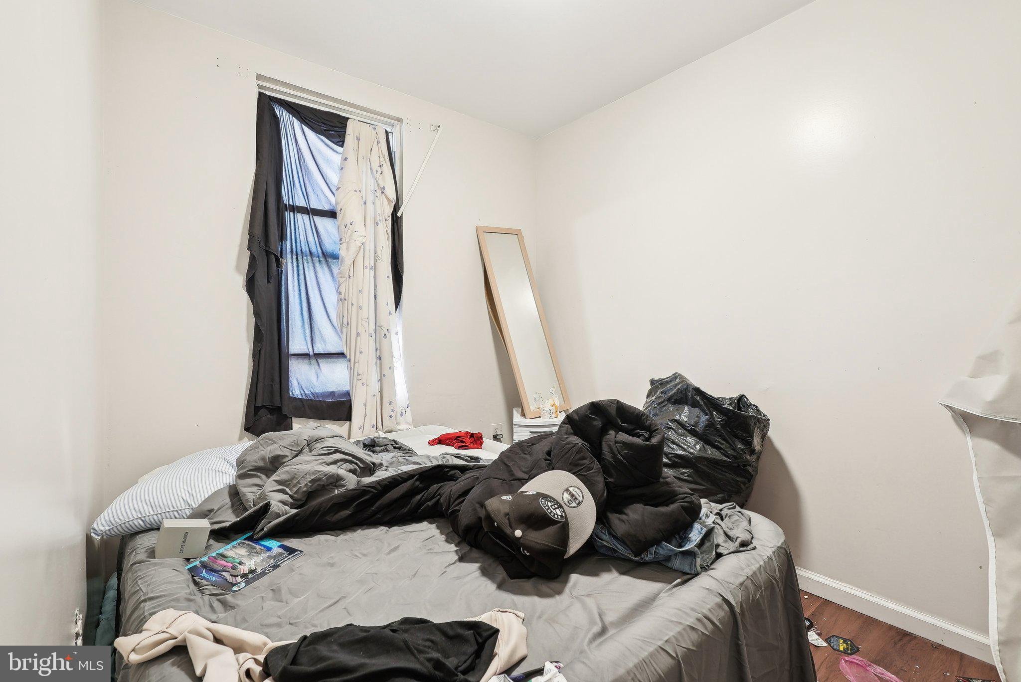 HARROWGATE - Residential