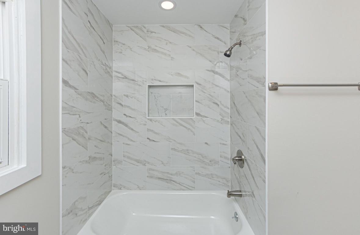 SMITHVILLE ROAD - Residential