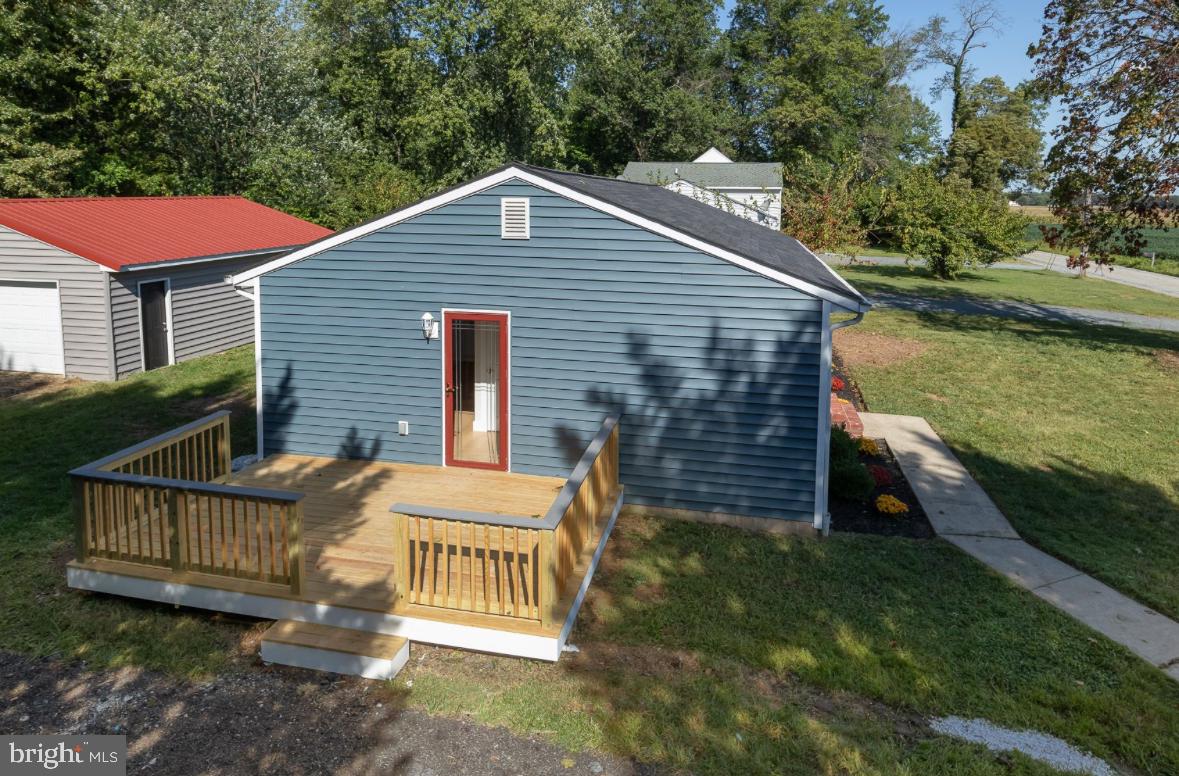 SMITHVILLE ROAD - Residential