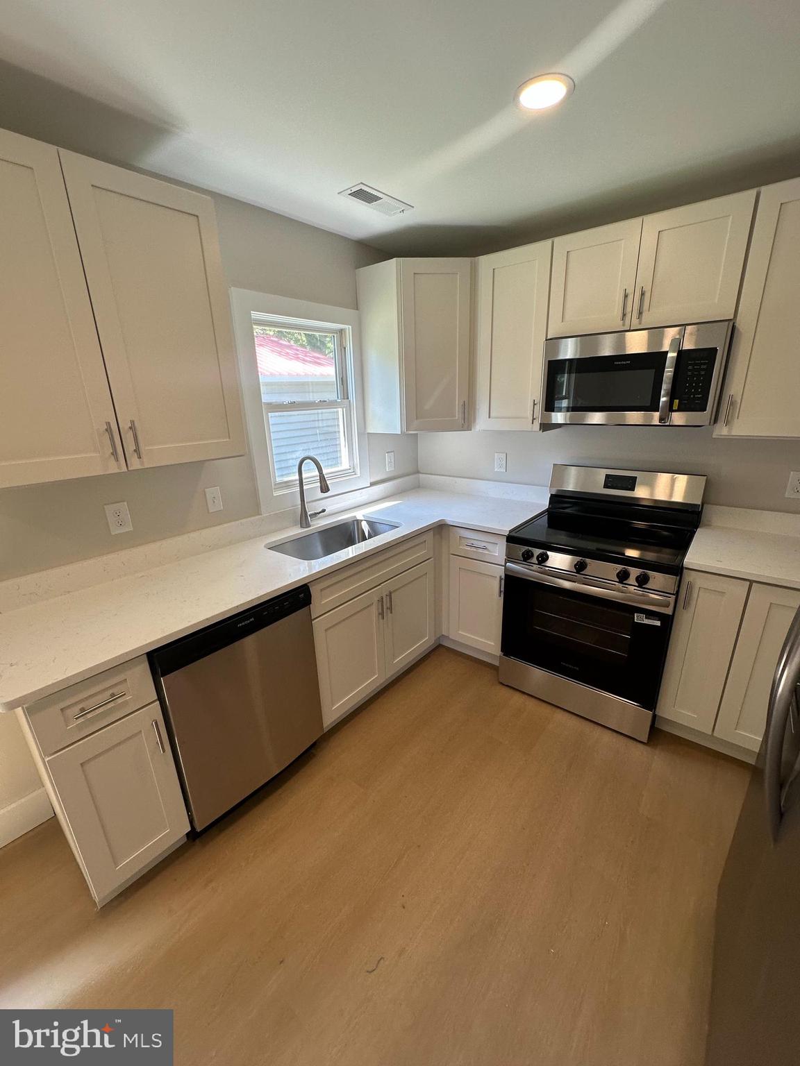 SMITHVILLE ROAD - Residential