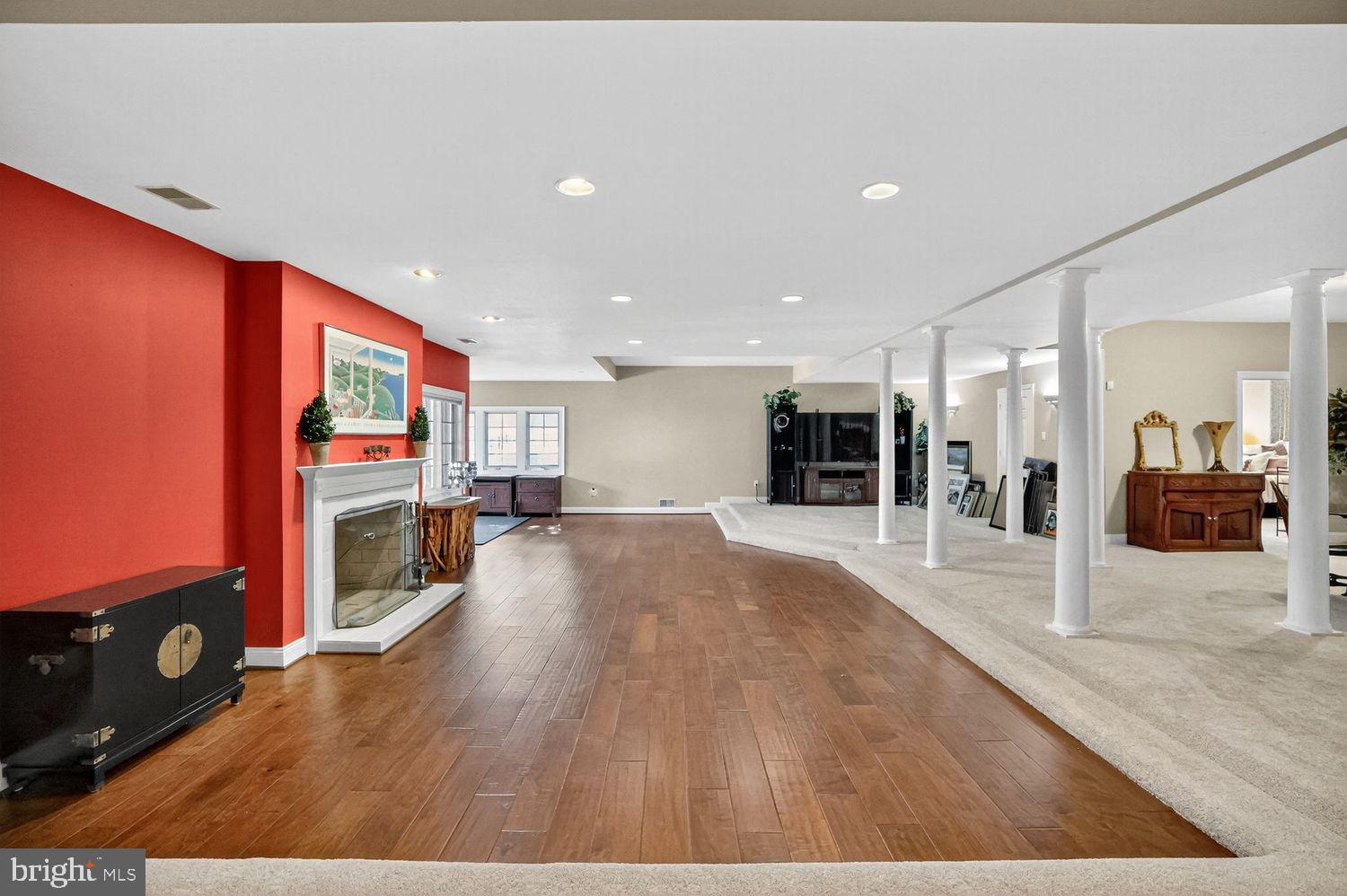 POTOMAC CHASE - Residential