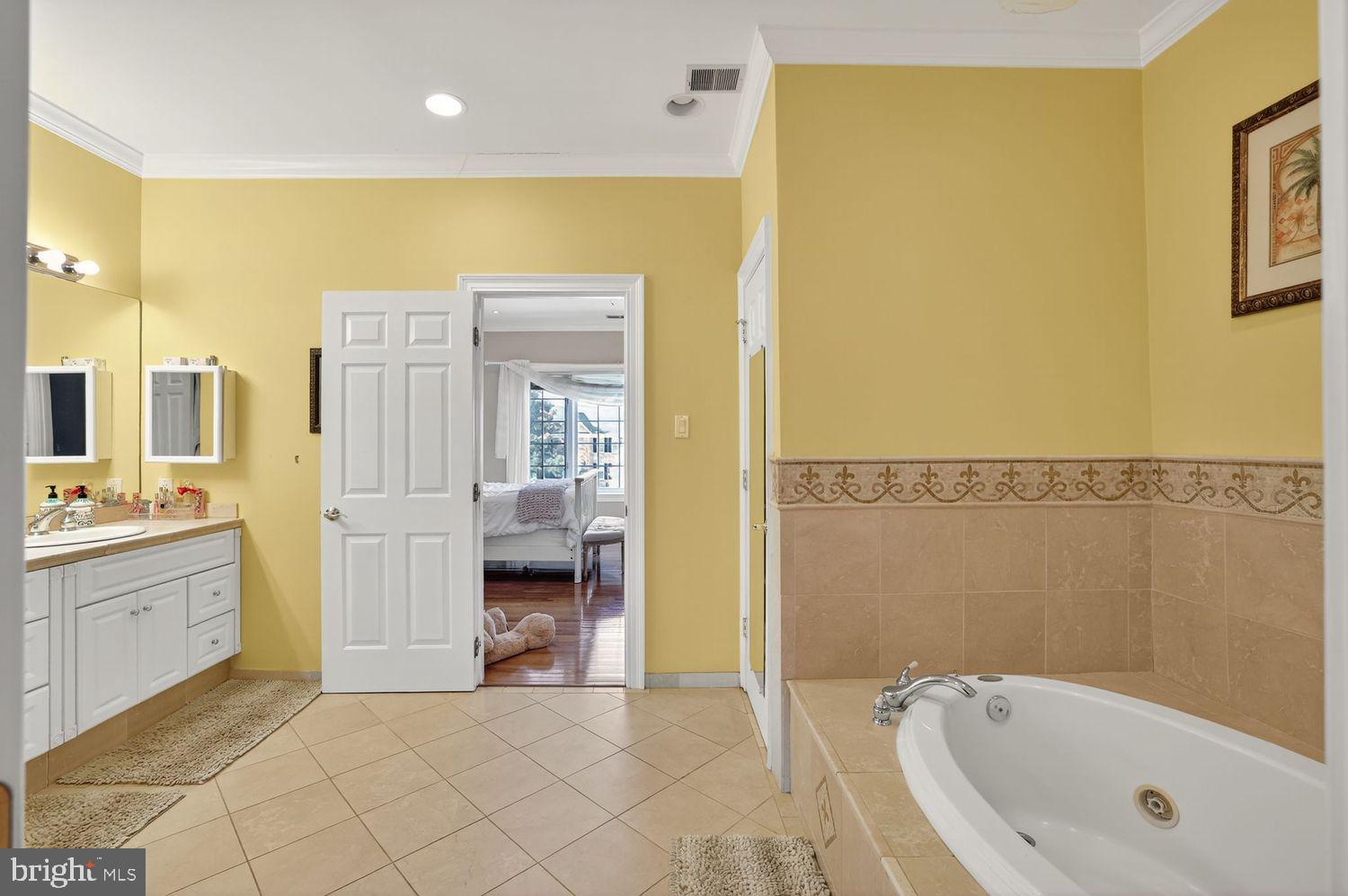 POTOMAC CHASE - Residential