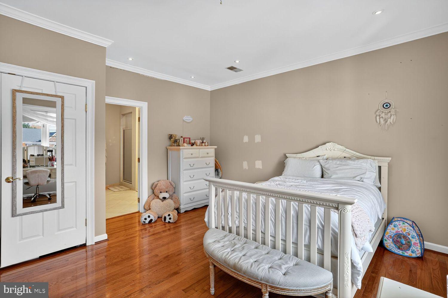 POTOMAC CHASE - Residential