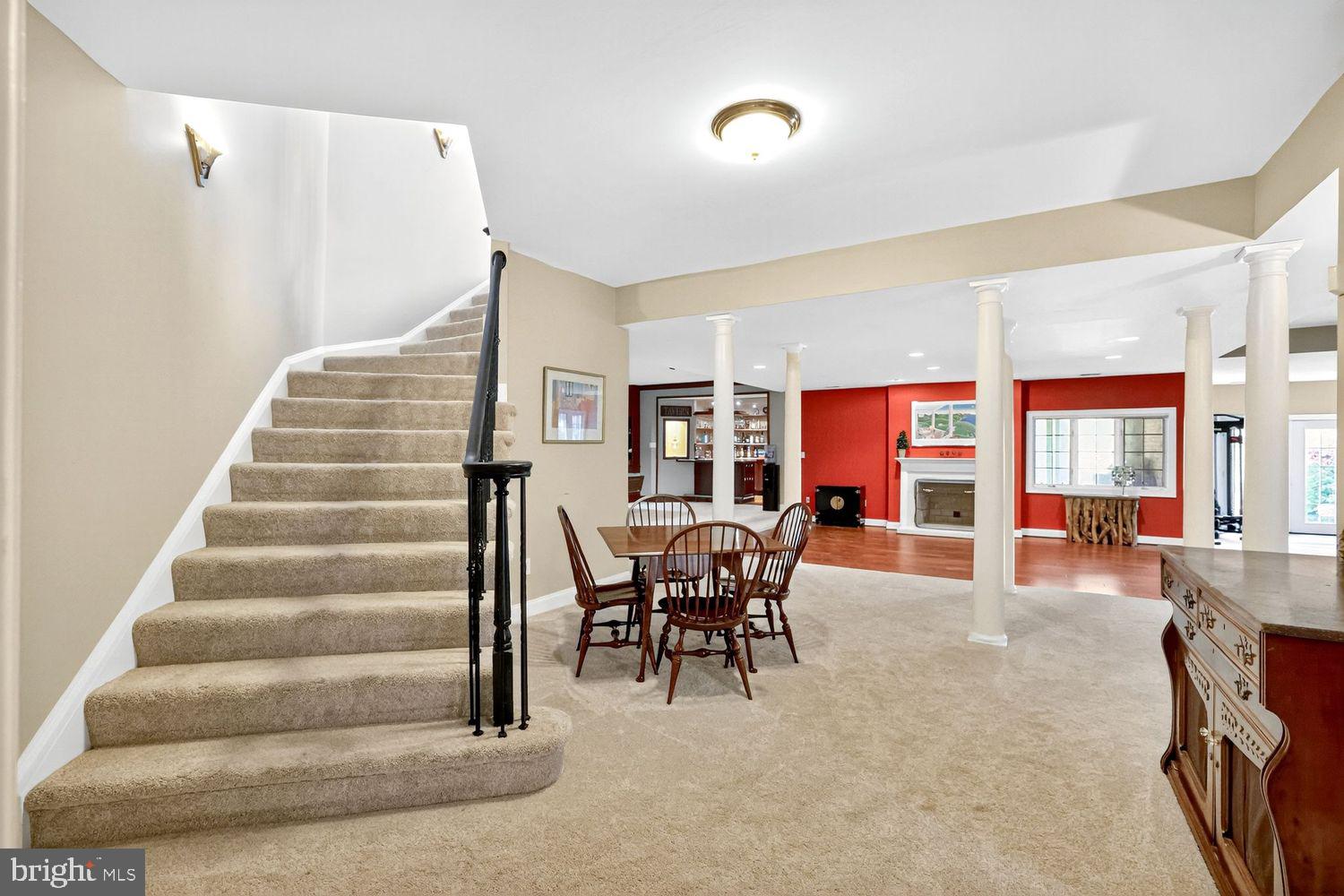 POTOMAC CHASE - Residential