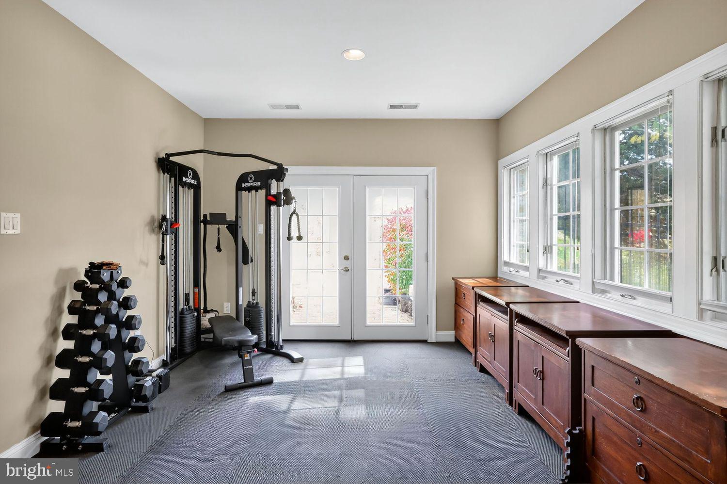 POTOMAC CHASE - Residential