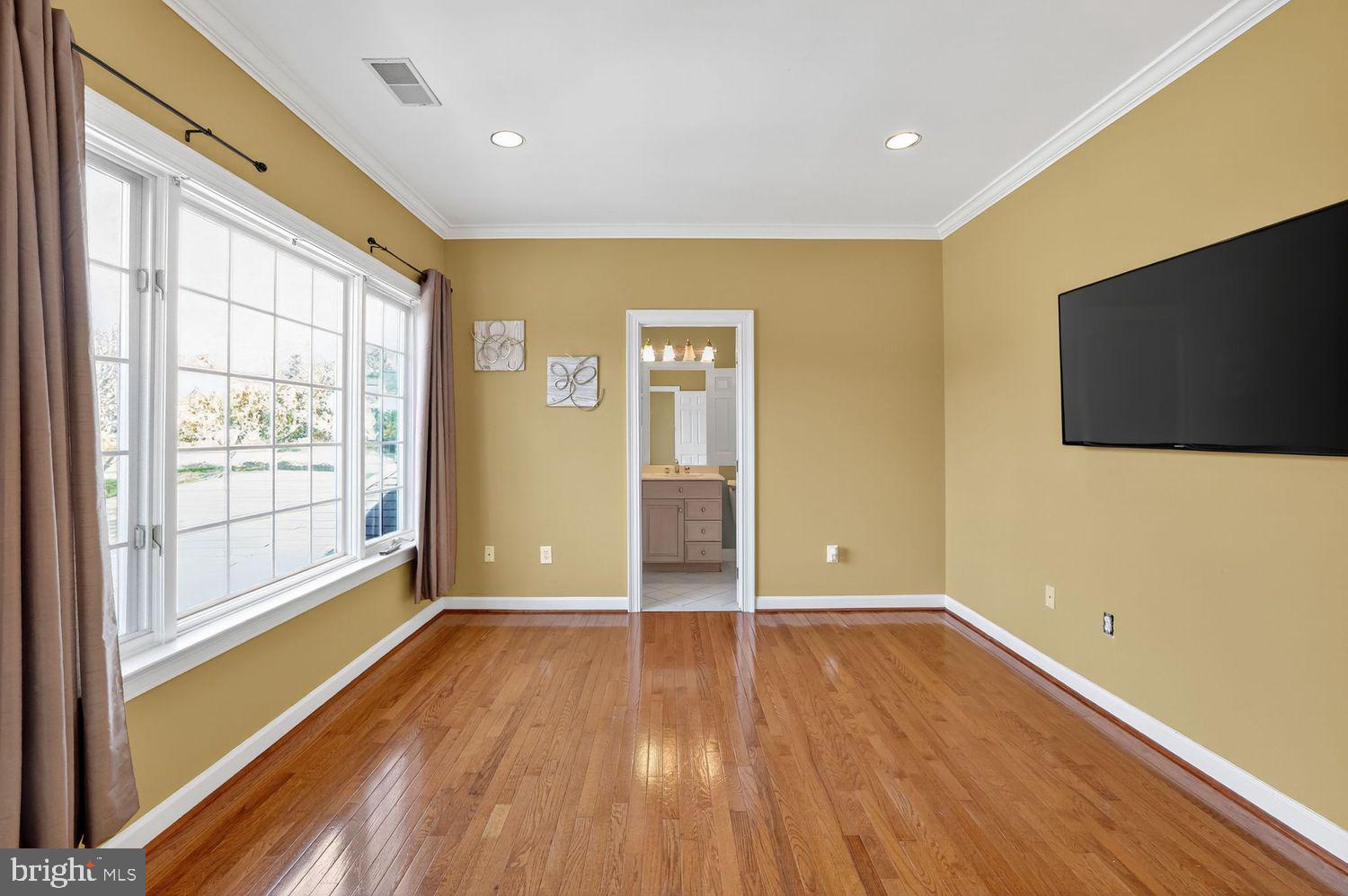 POTOMAC CHASE - Residential