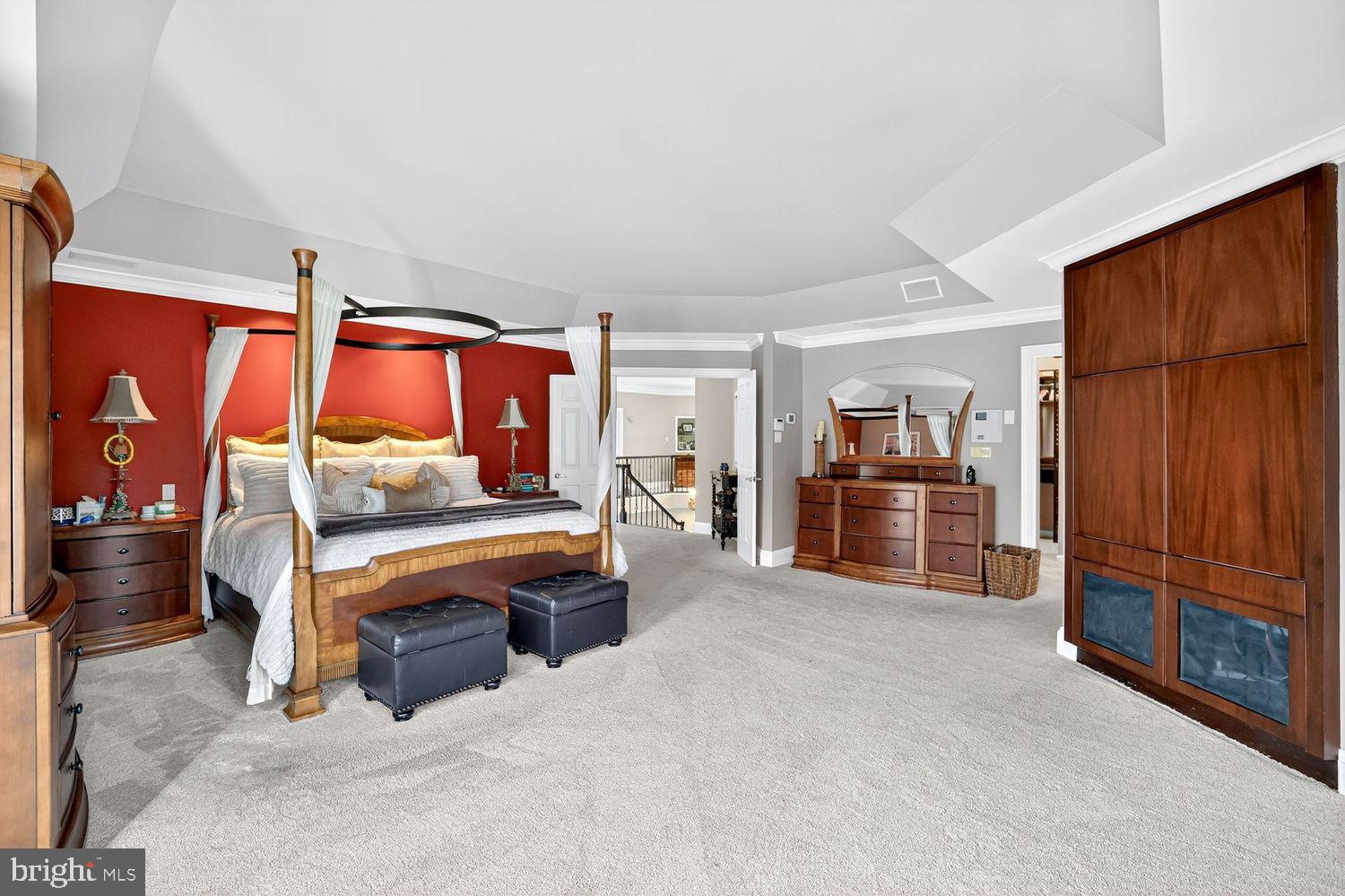 POTOMAC CHASE - Residential