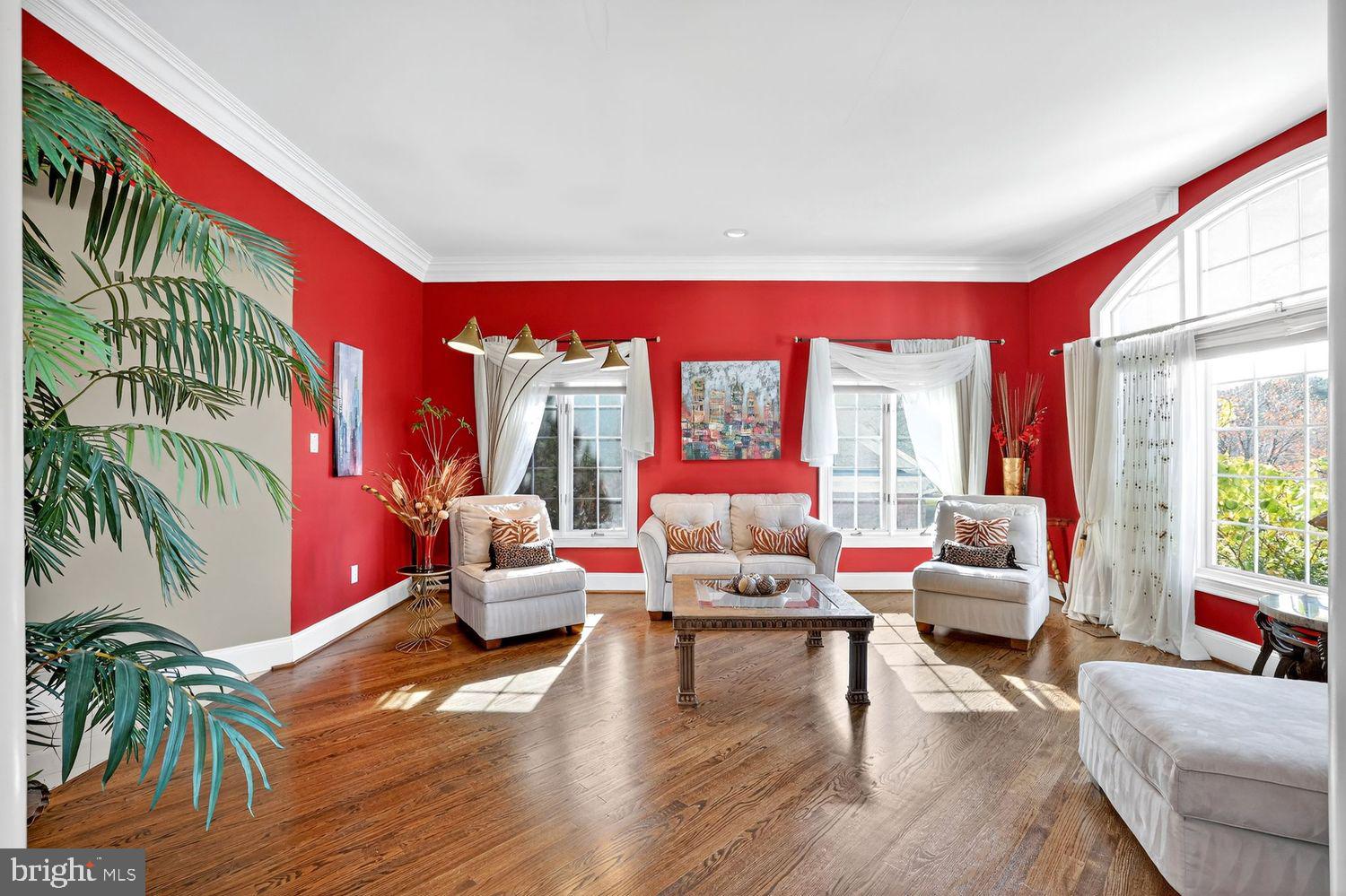 POTOMAC CHASE - Residential