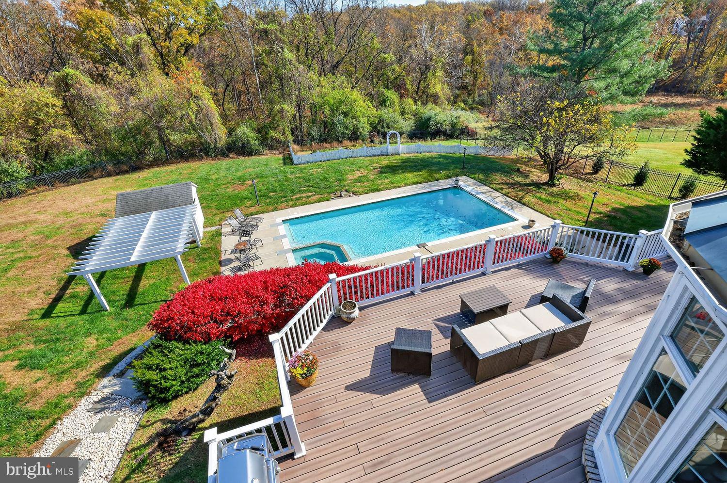 POTOMAC CHASE - Residential