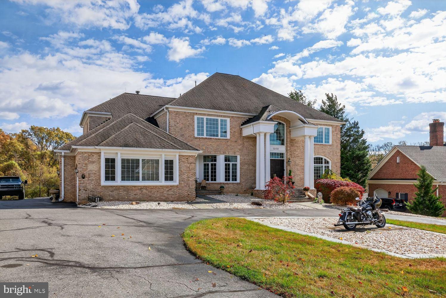 POTOMAC CHASE - Residential