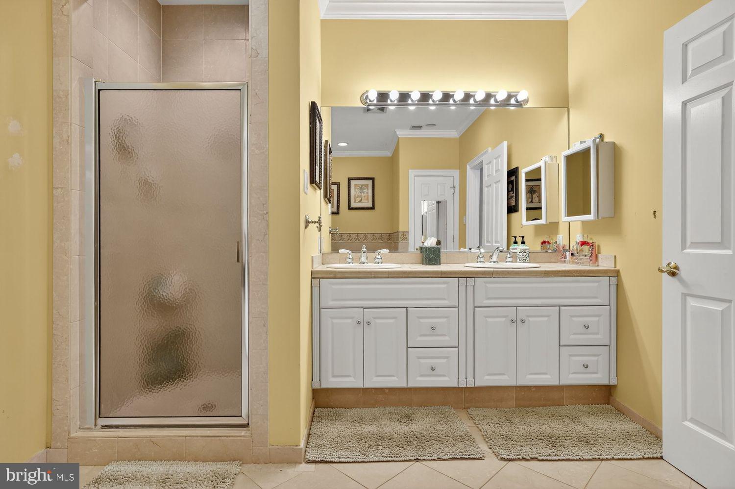 POTOMAC CHASE - Residential