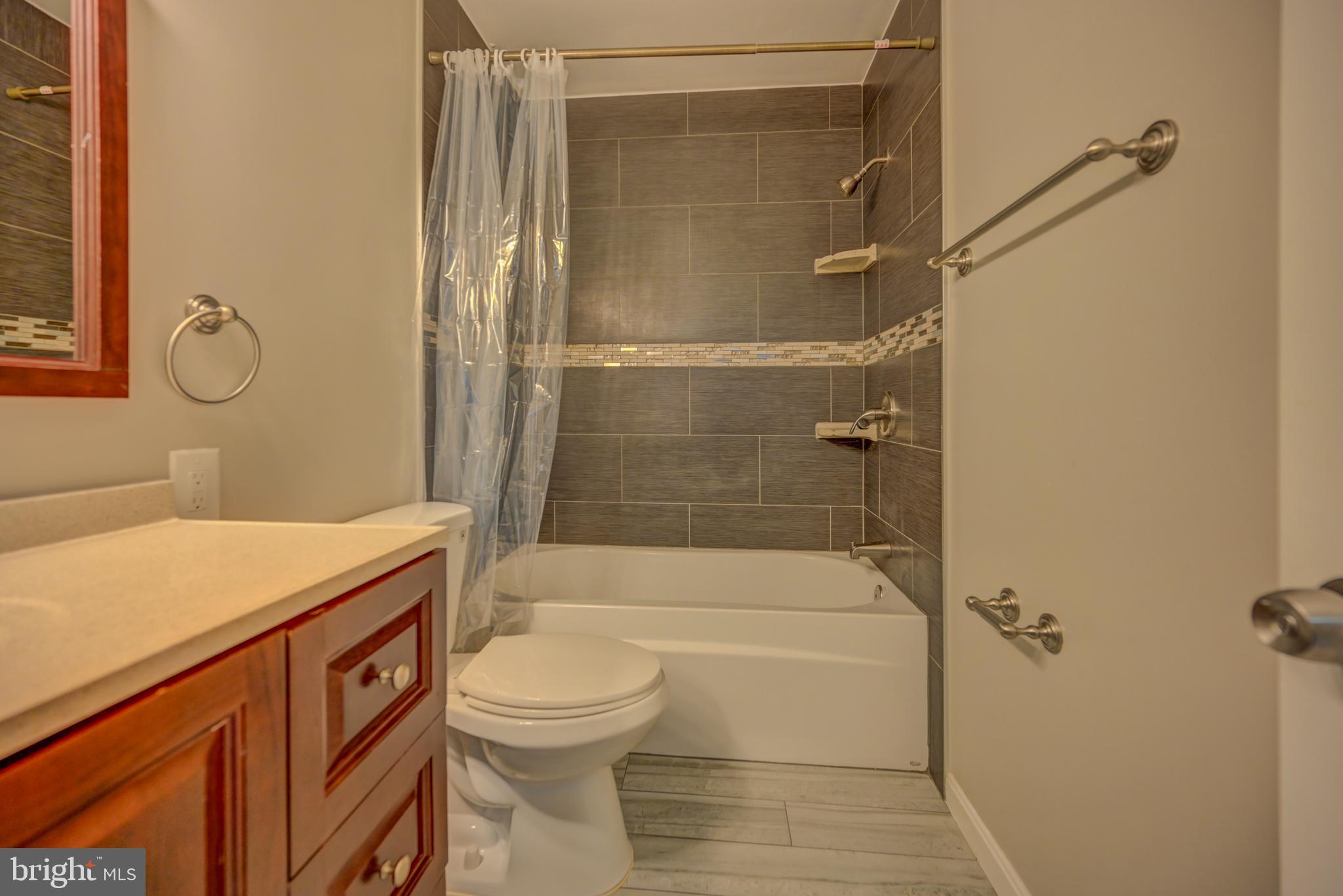 VILLAGE OF LONG REACH - Residential Lease