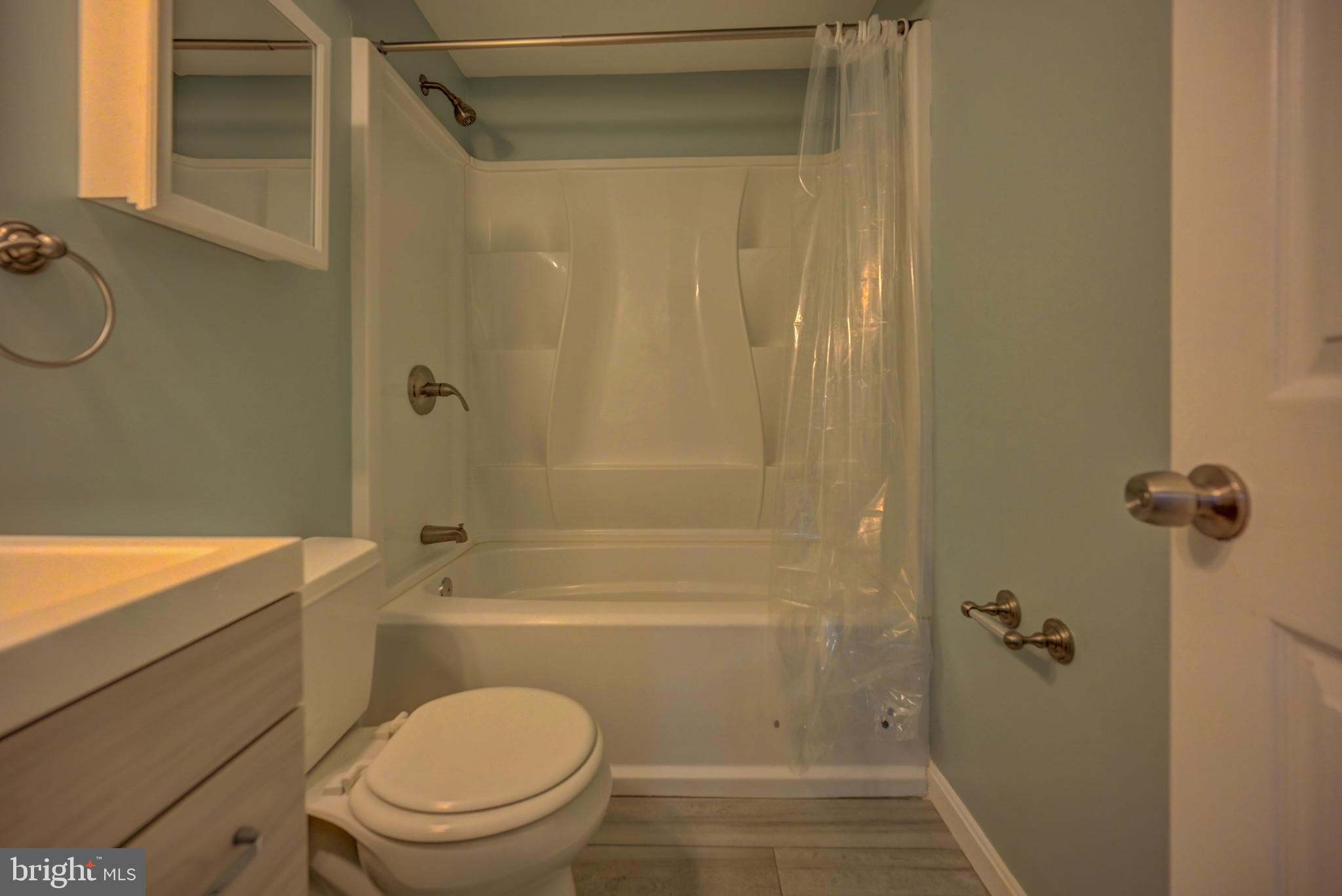 VILLAGE OF LONG REACH - Residential Lease