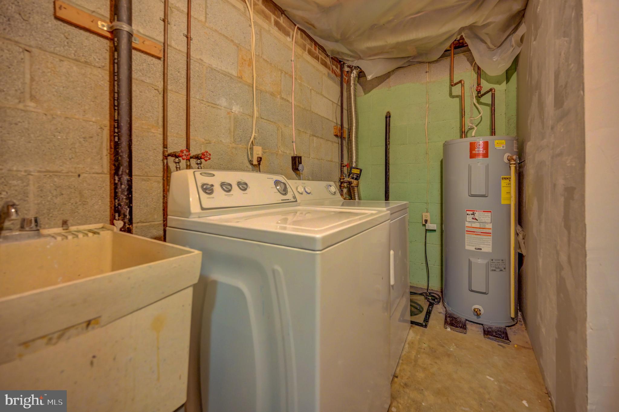 VILLAGE OF LONG REACH - Residential Lease