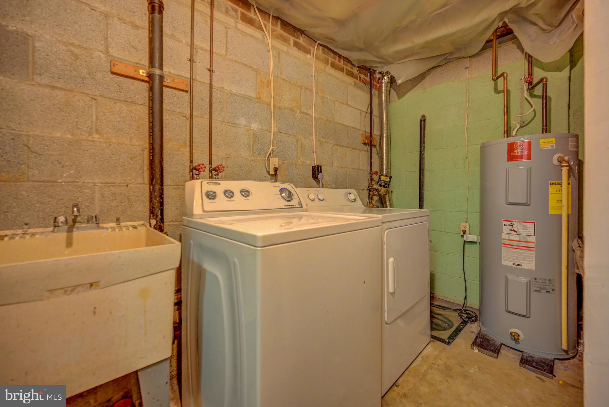 VILLAGE OF LONG REACH - Residential Lease