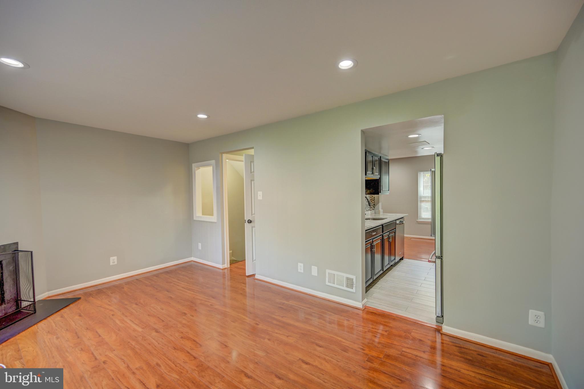 VILLAGE OF LONG REACH - Residential Lease