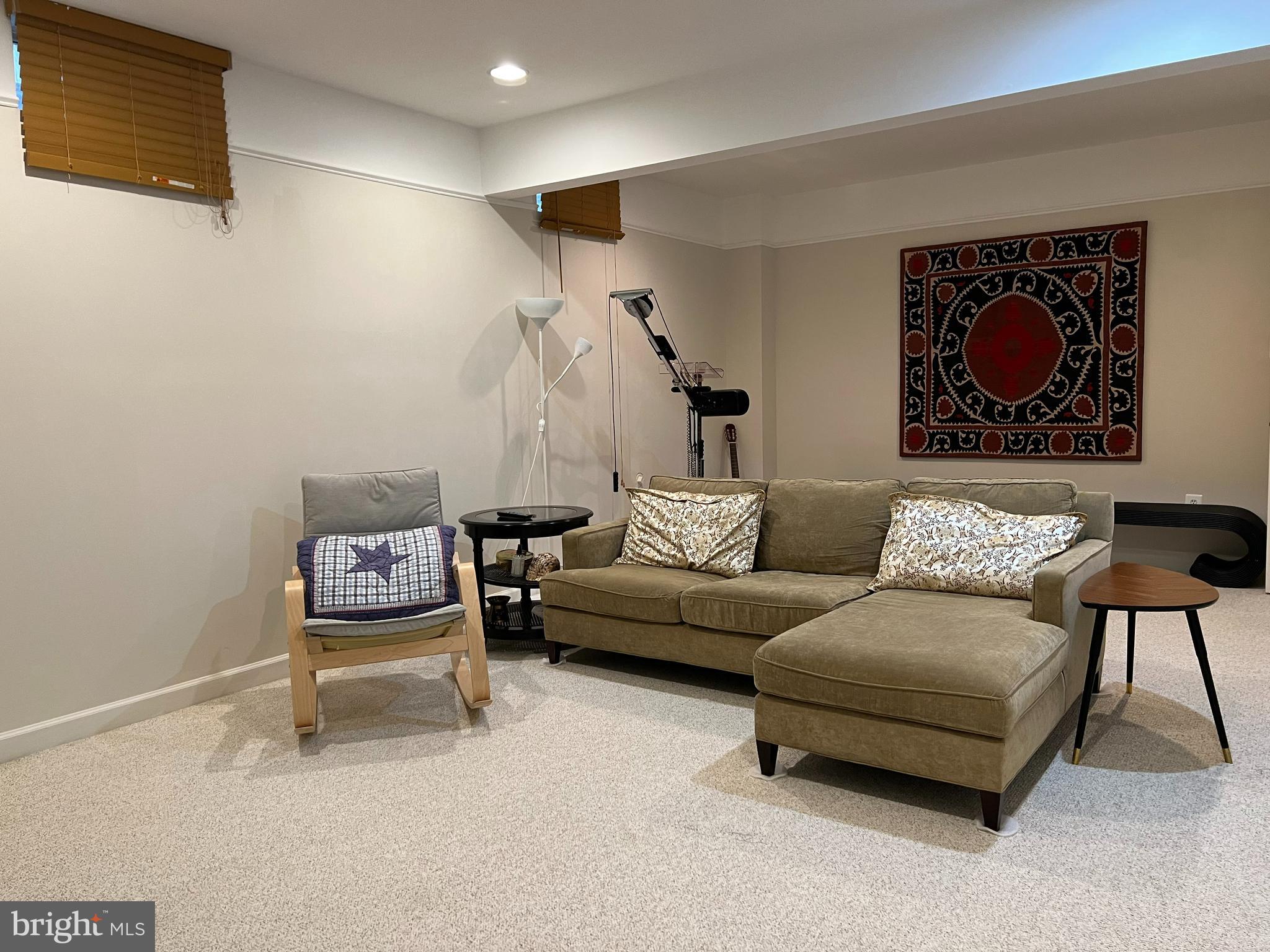 ALTA VISTA - Residential Lease