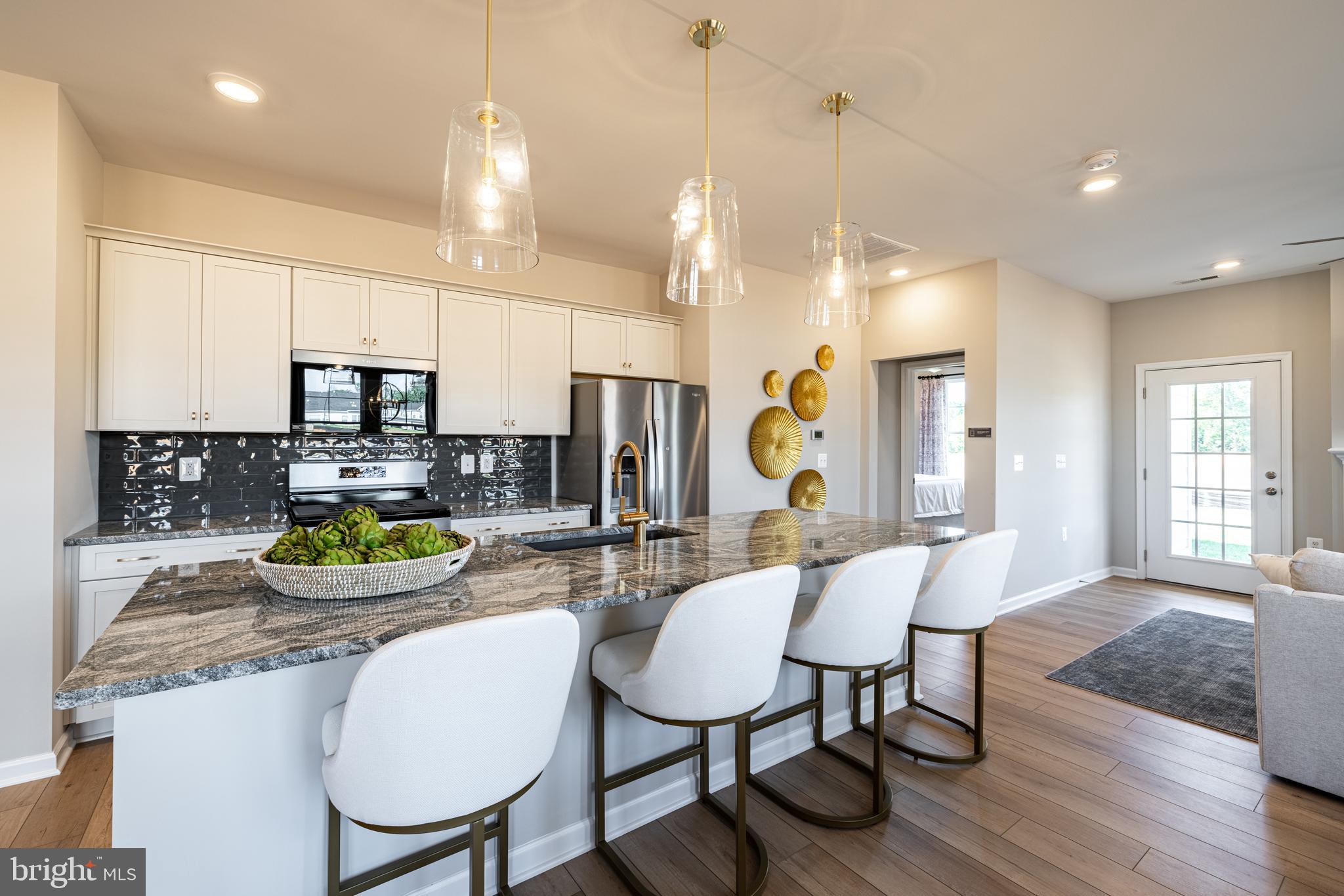 SPRING CREEK - Residential