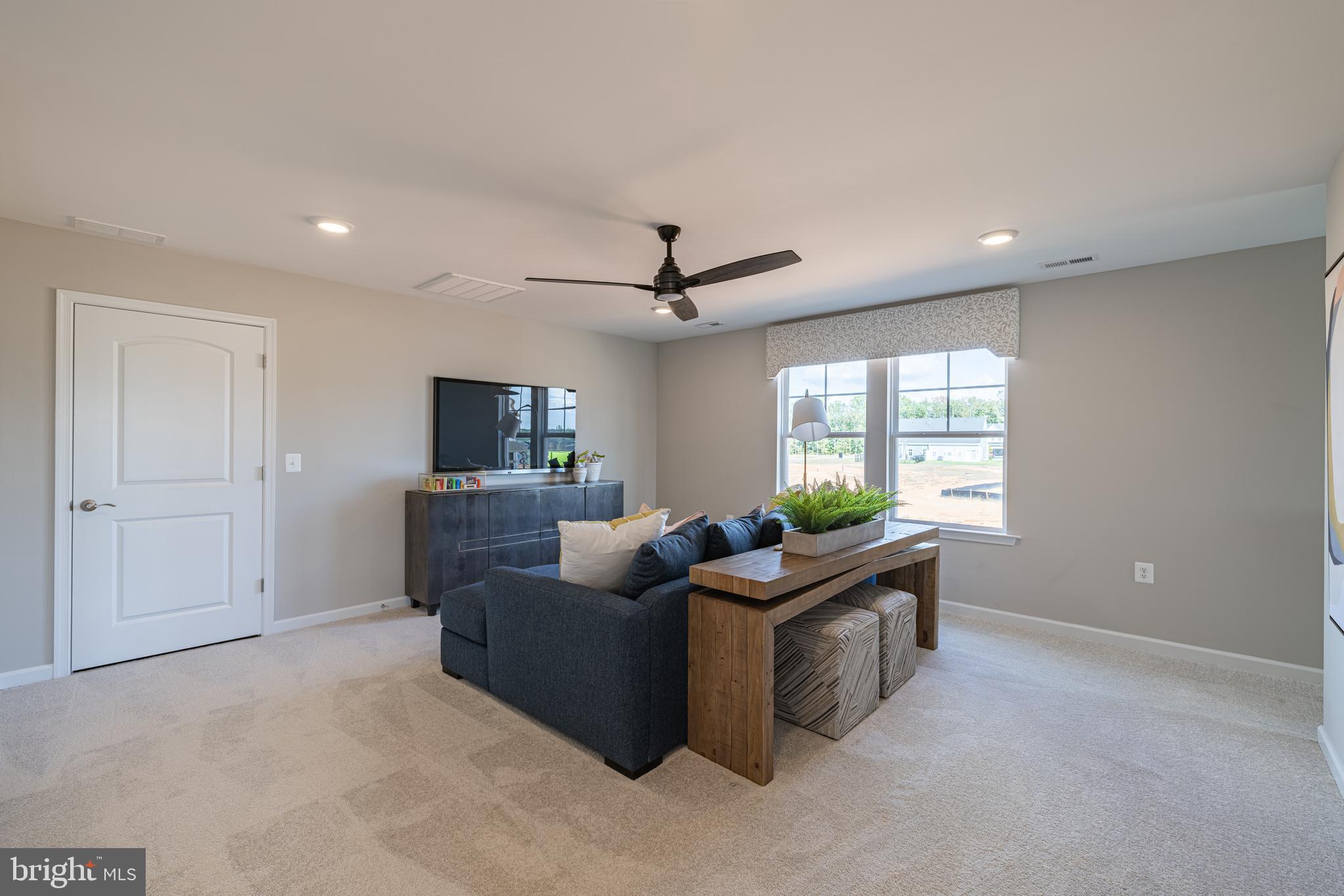 SPRING CREEK - Residential