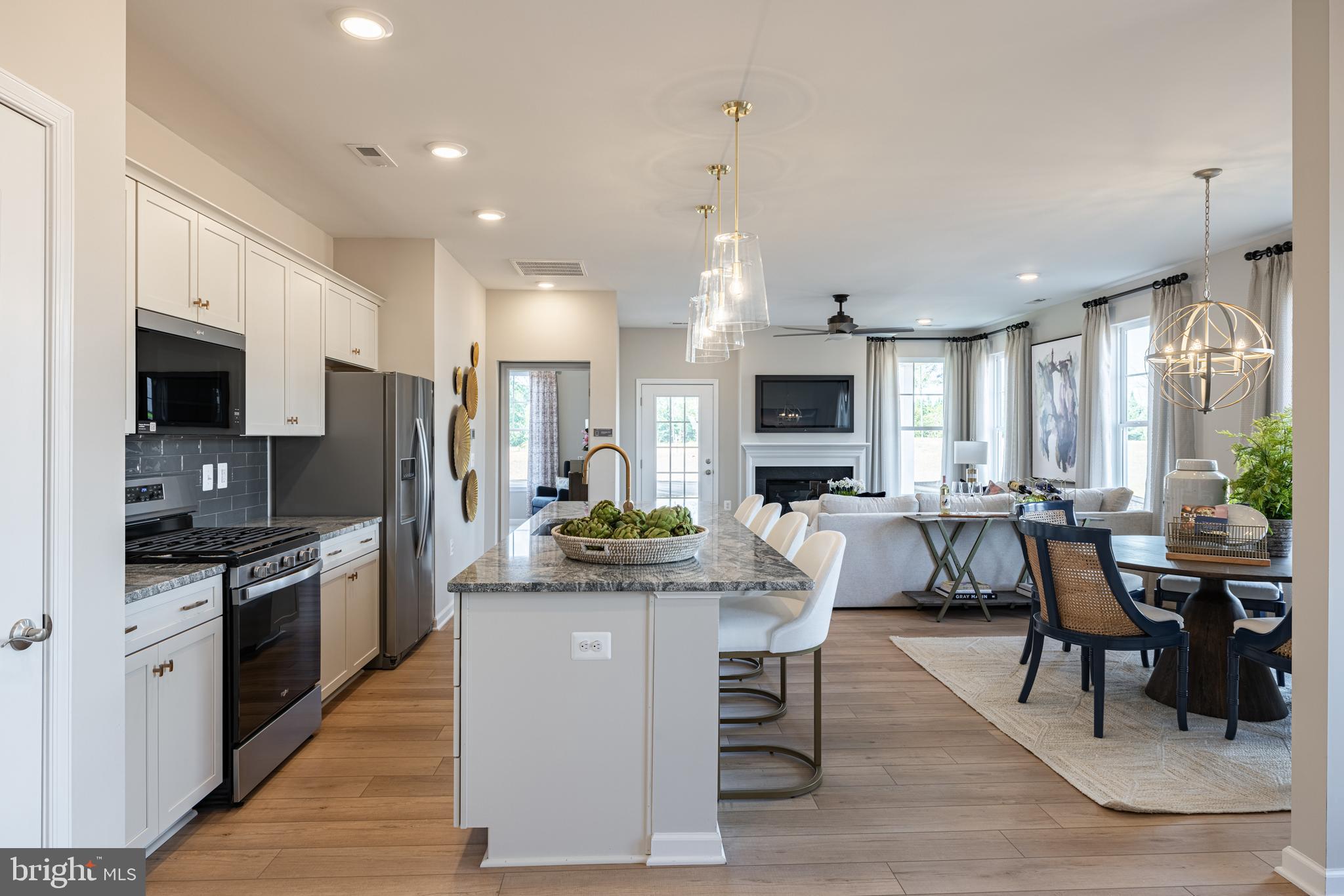 SPRING CREEK - Residential