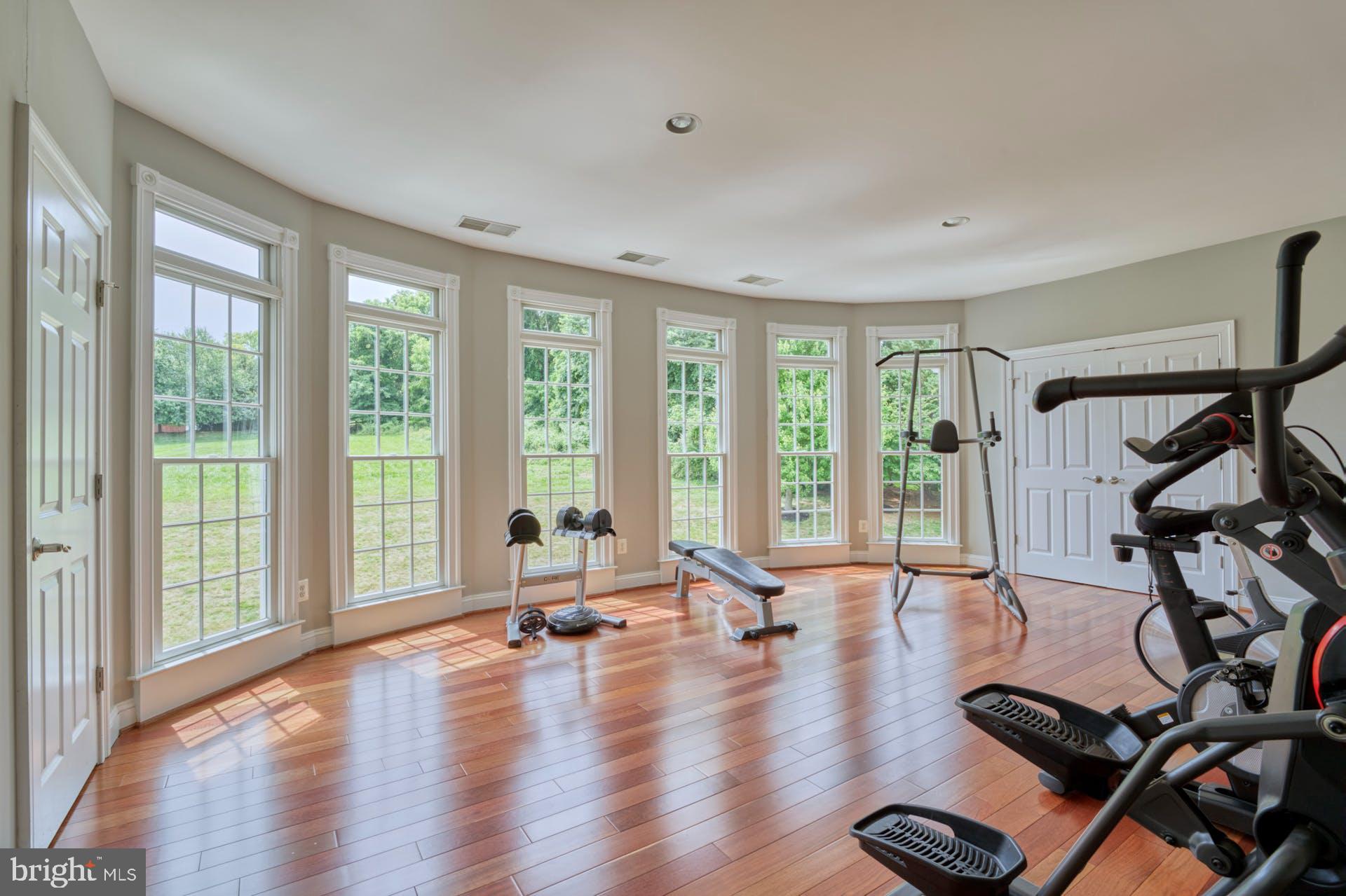 BEACON HILL - Residential