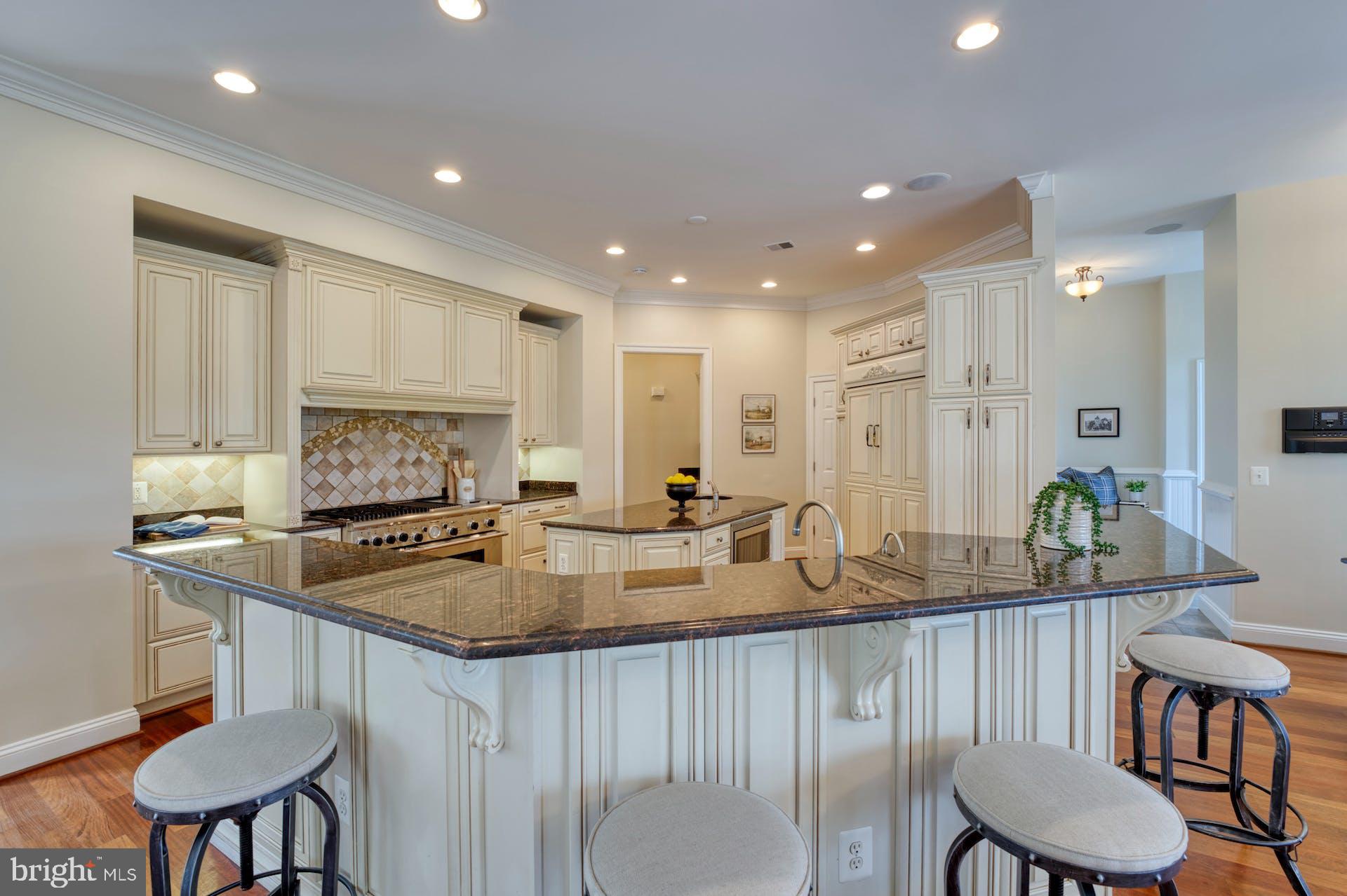 BEACON HILL - Residential