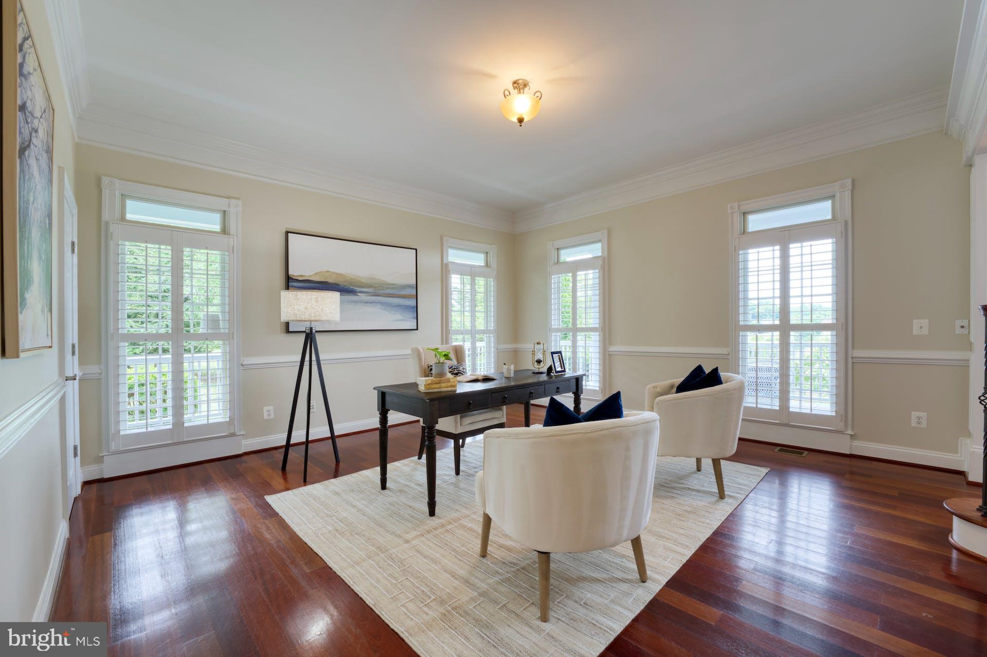 BEACON HILL - Residential