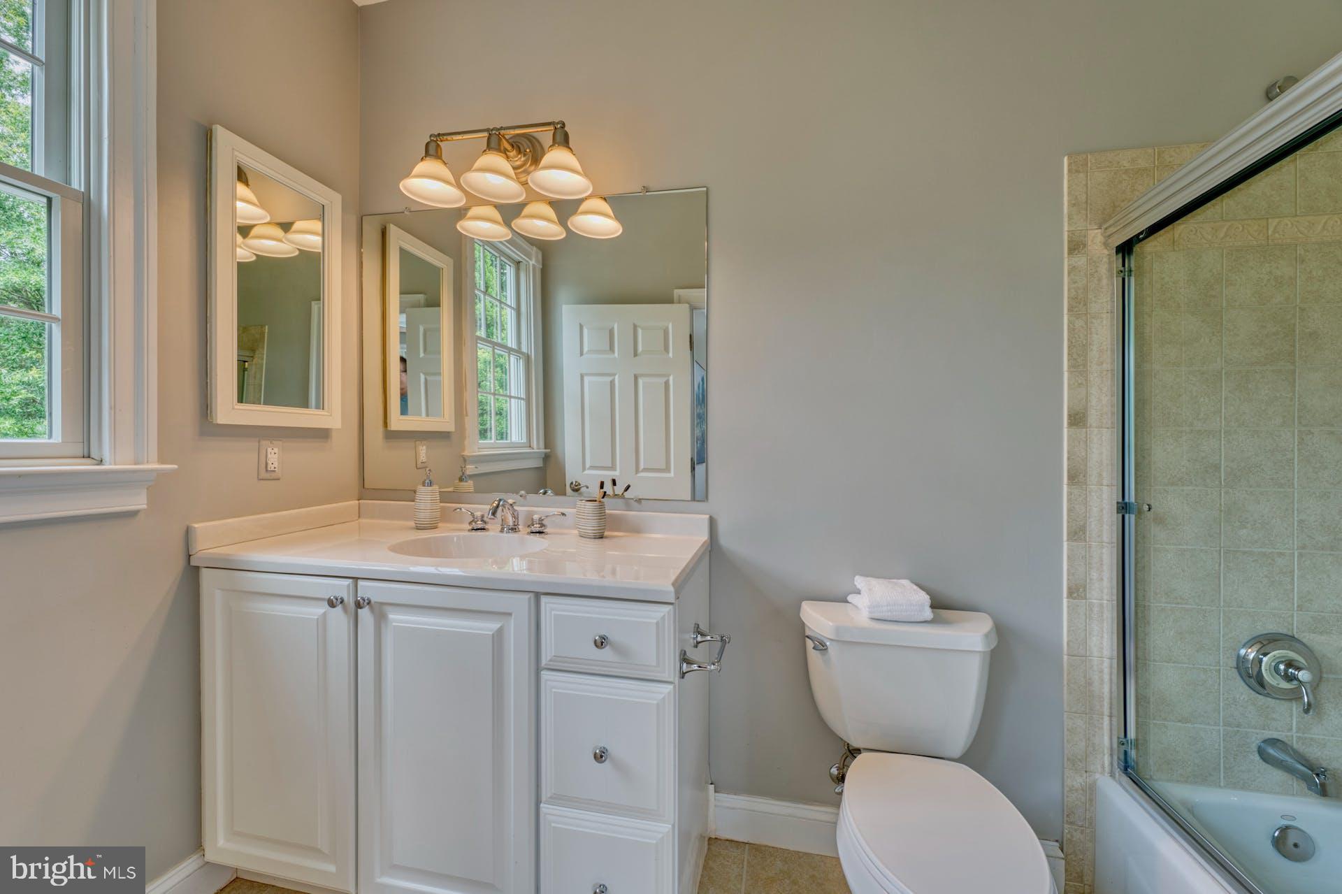 BEACON HILL - Residential