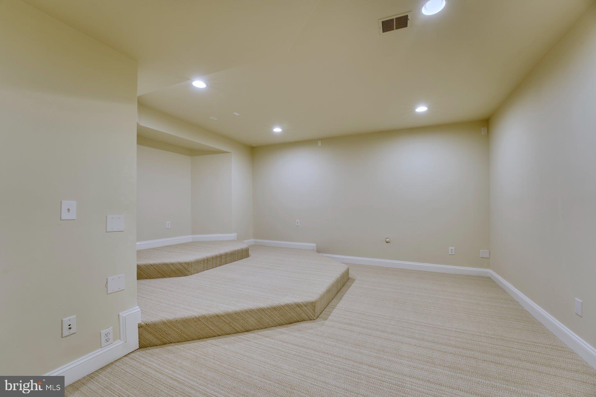 BEACON HILL - Residential