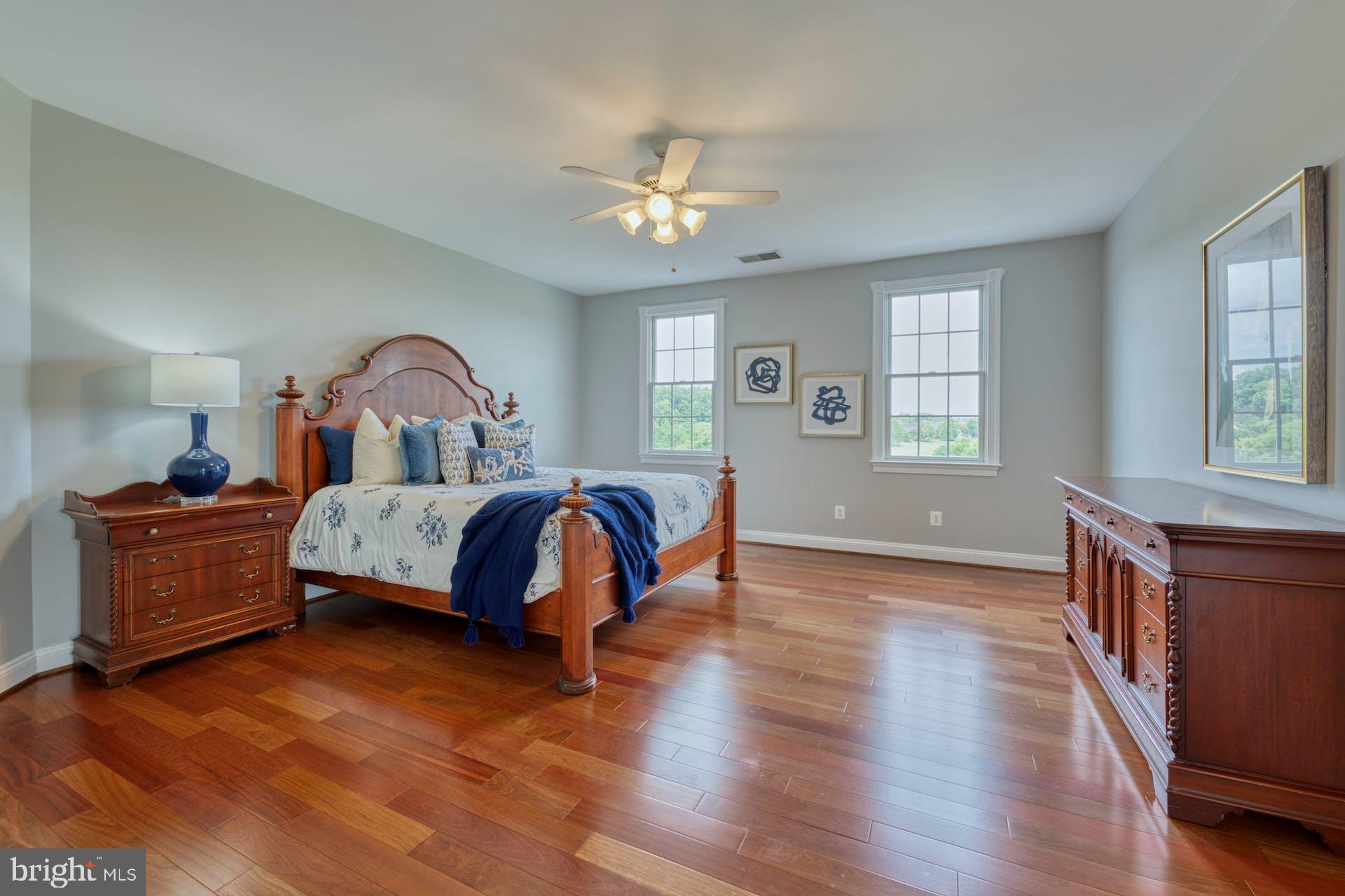 BEACON HILL - Residential