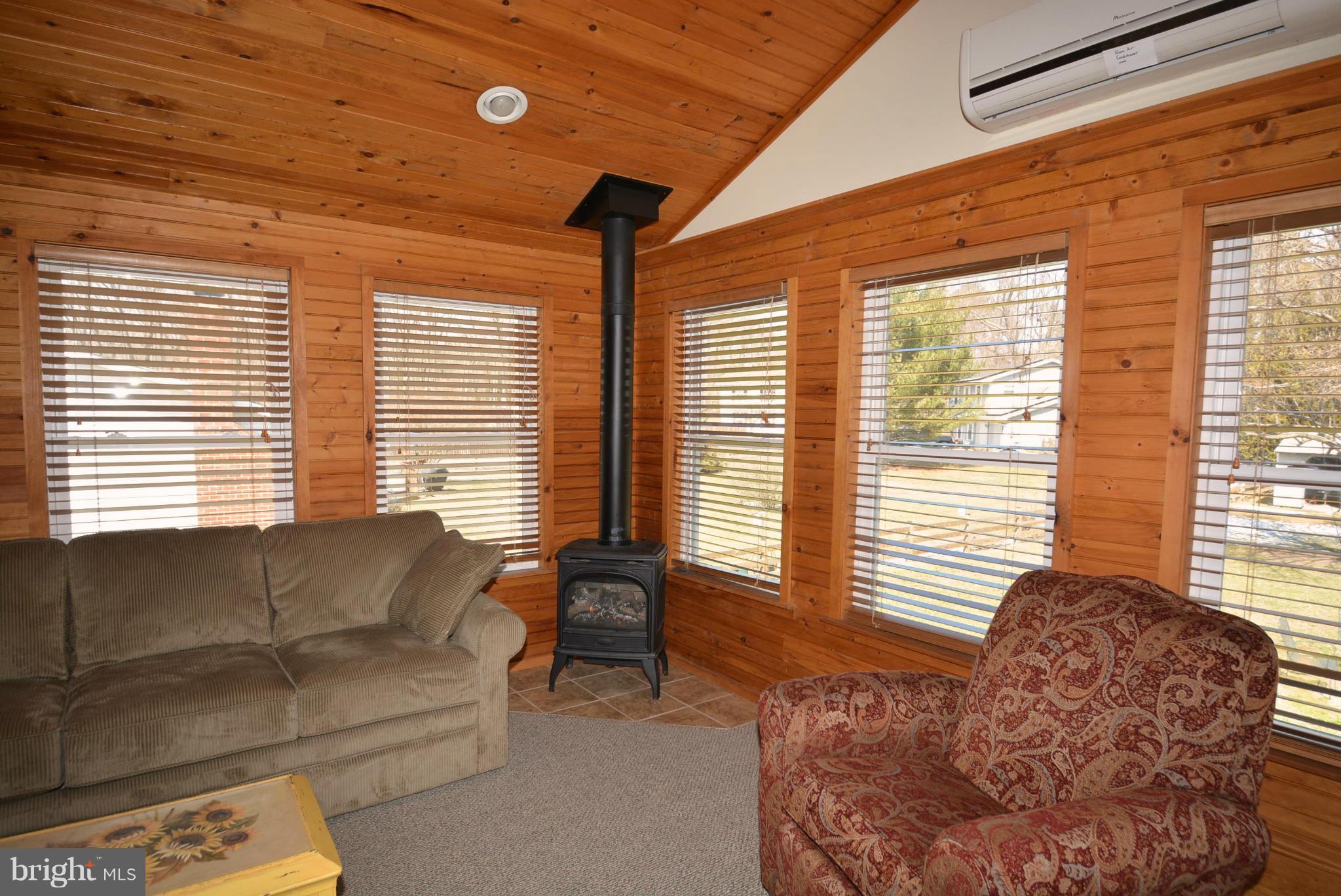 NEW CUT FARMS - Residential