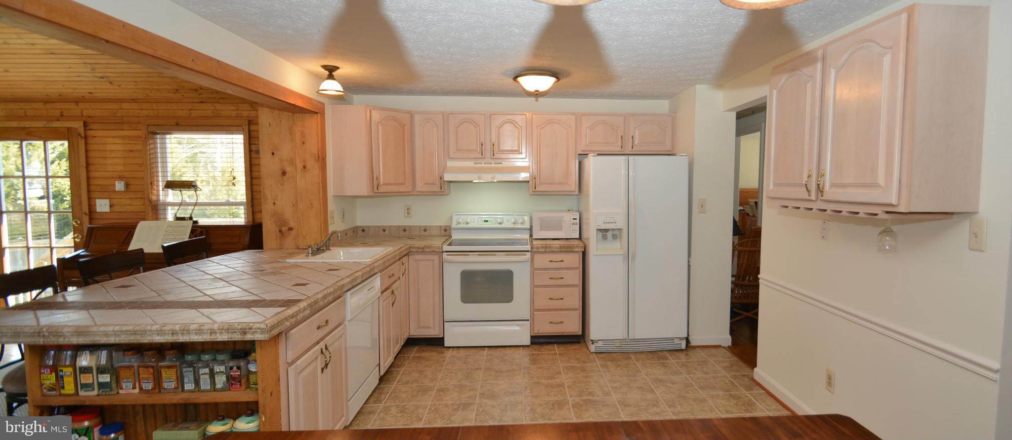 NEW CUT FARMS - Residential