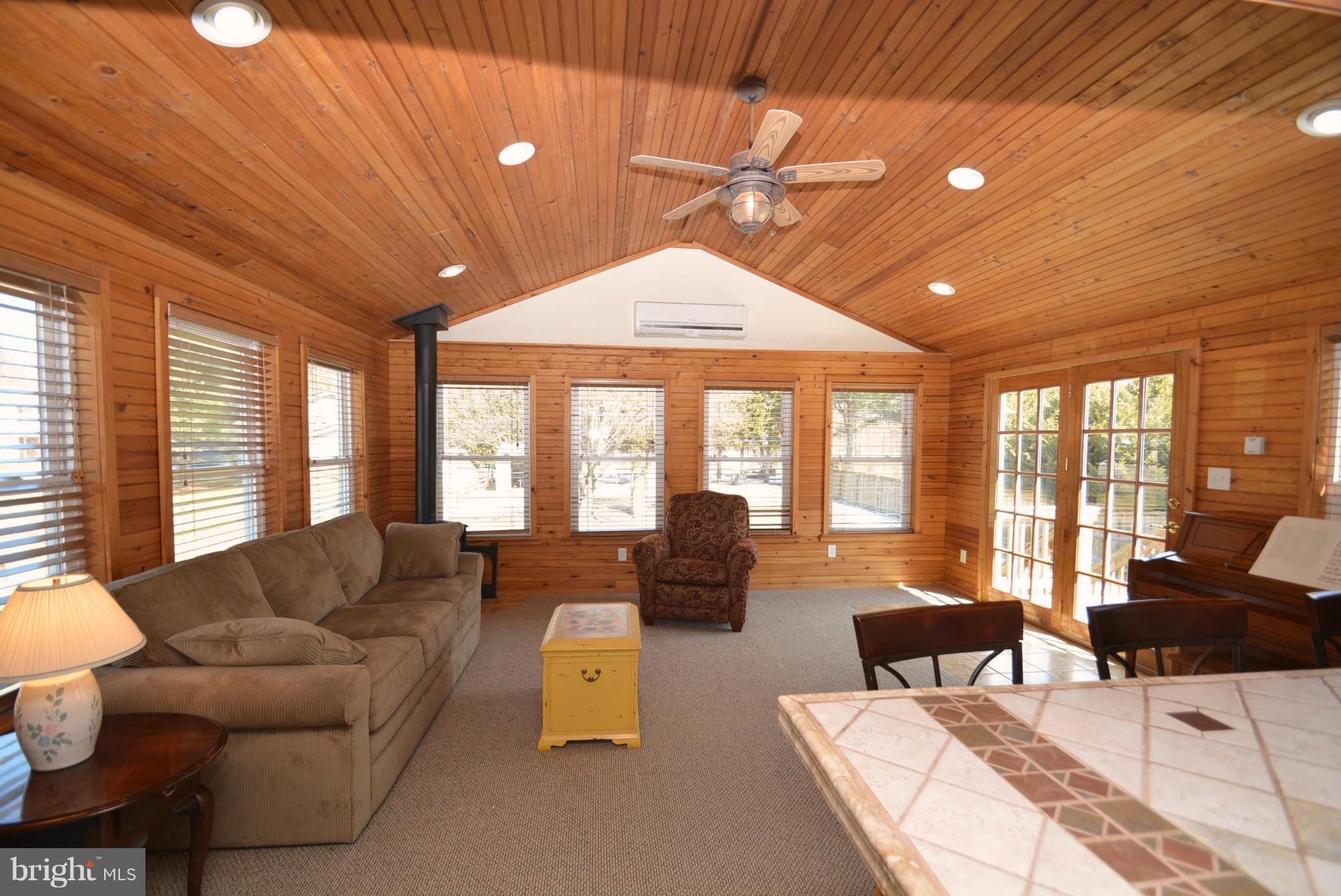 NEW CUT FARMS - Residential