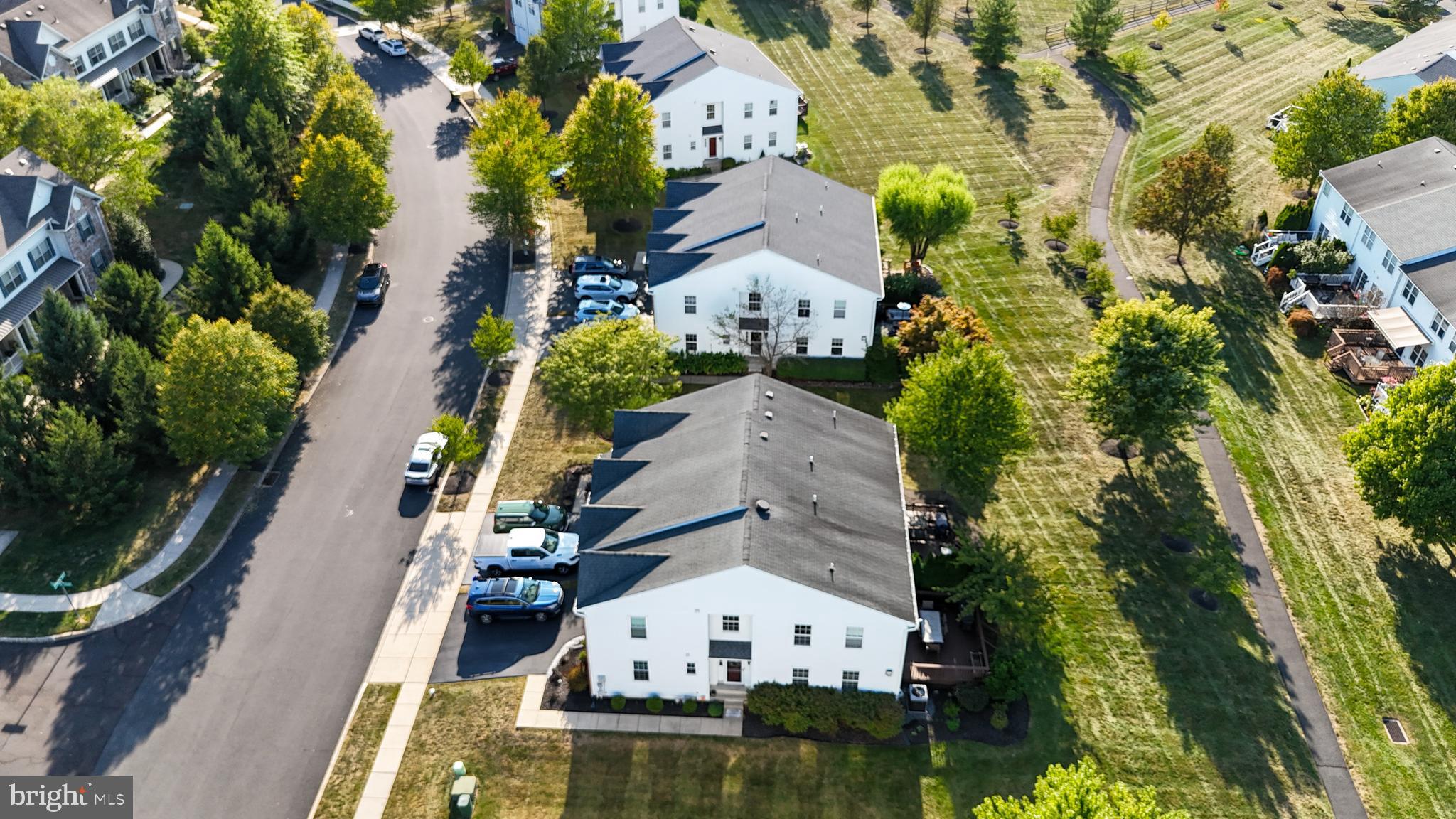 SUMMER LEA - Residential