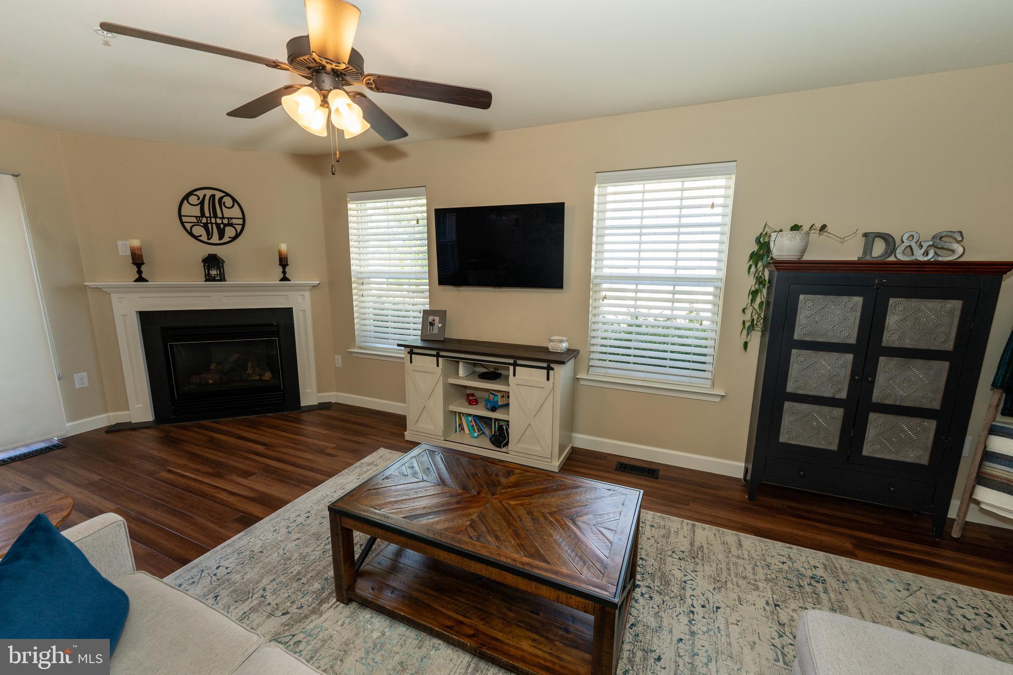 SUMMER LEA - Residential