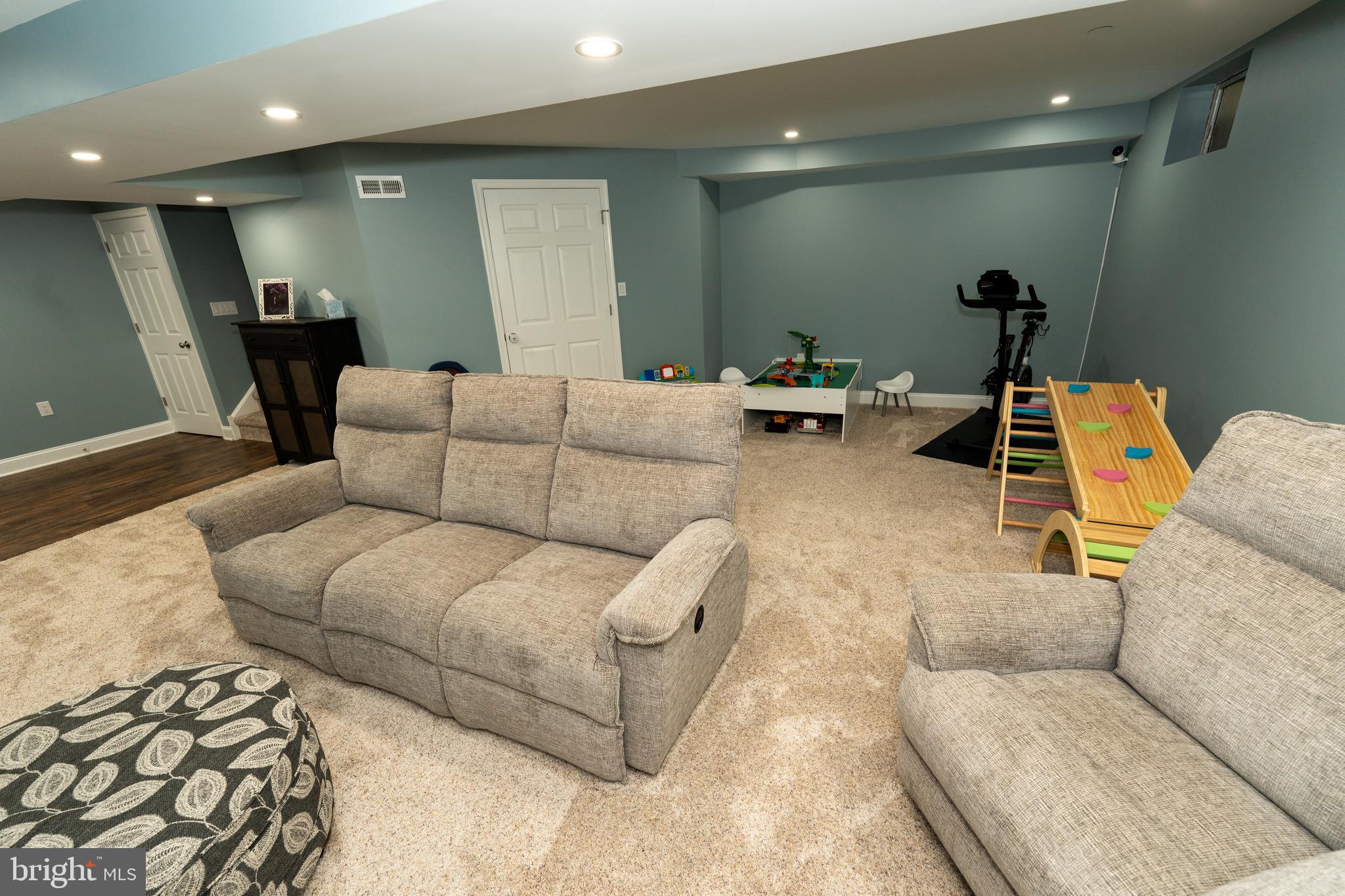 SUMMER LEA - Residential