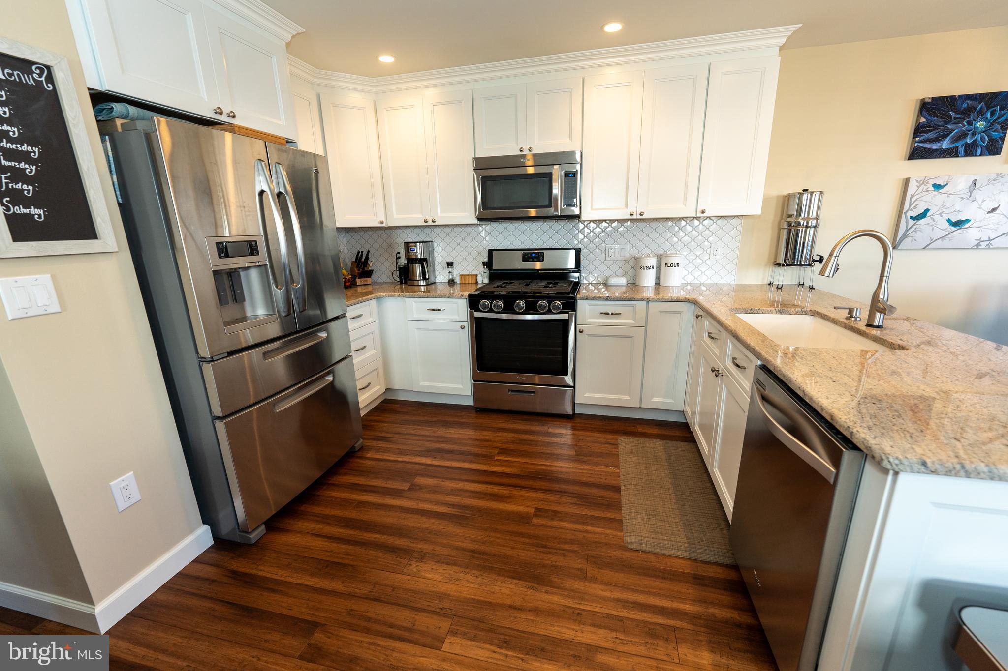 SUMMER LEA - Residential