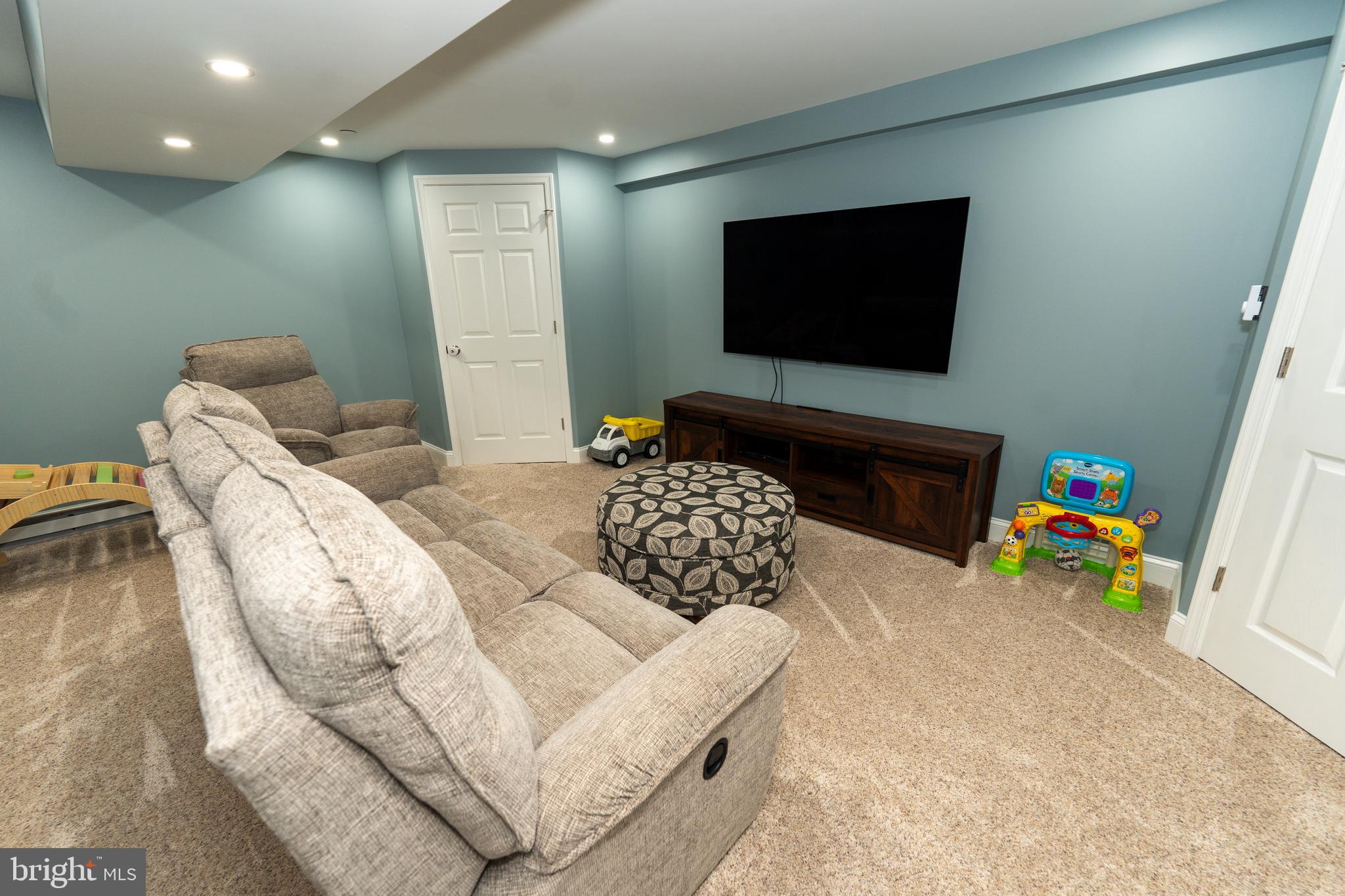 SUMMER LEA - Residential