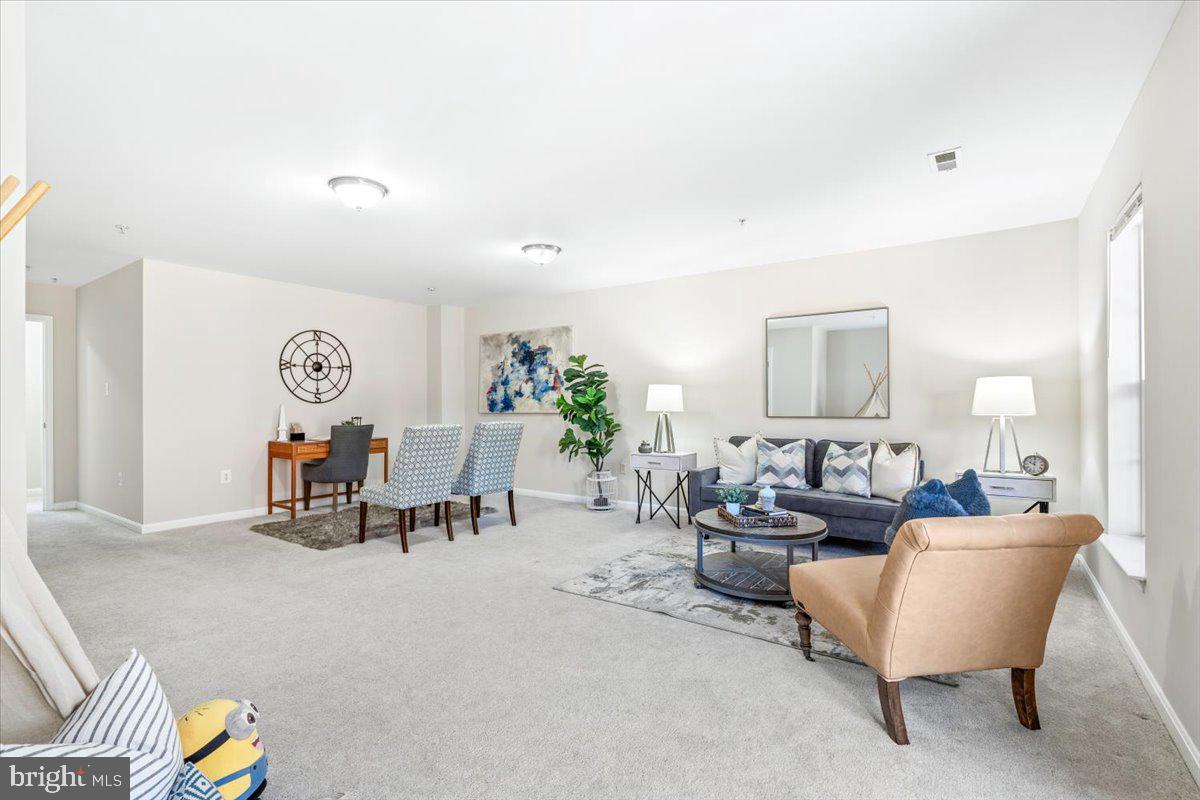 NORTH CROSSING - Residential