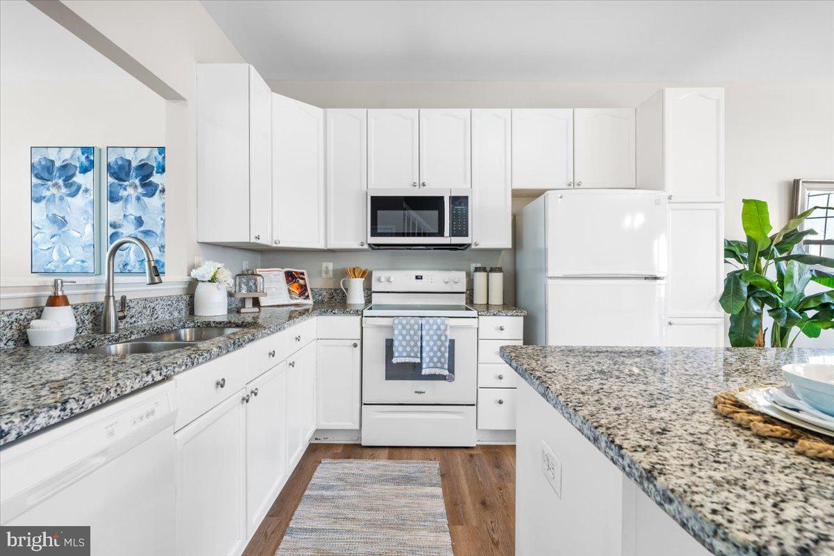 NORTH CROSSING - Residential