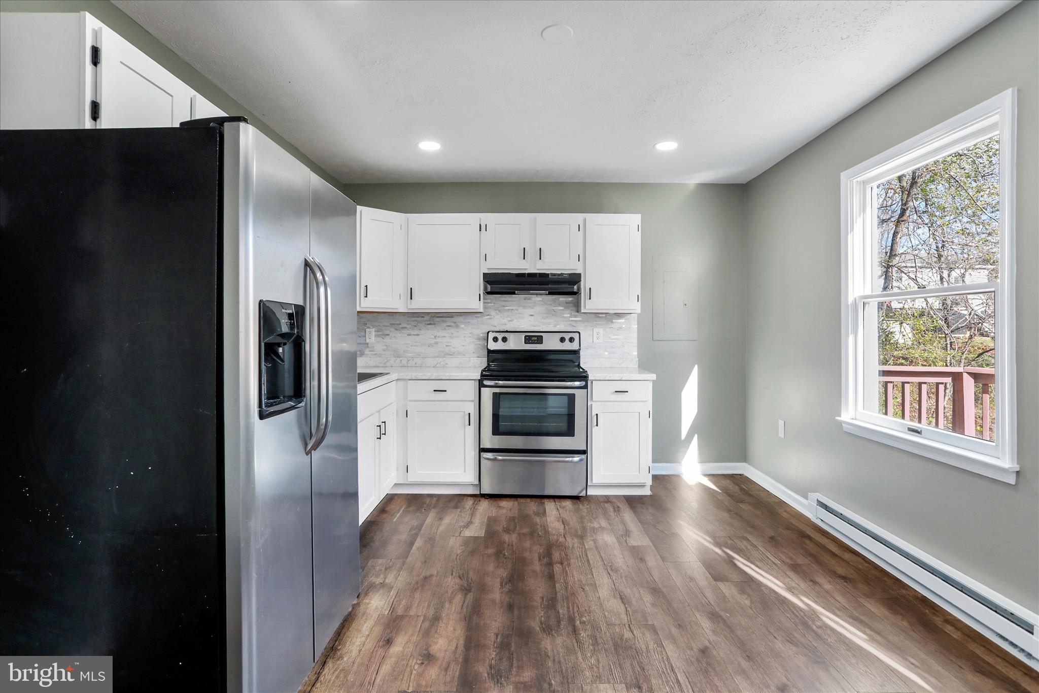 LAKERIDGE - Residential