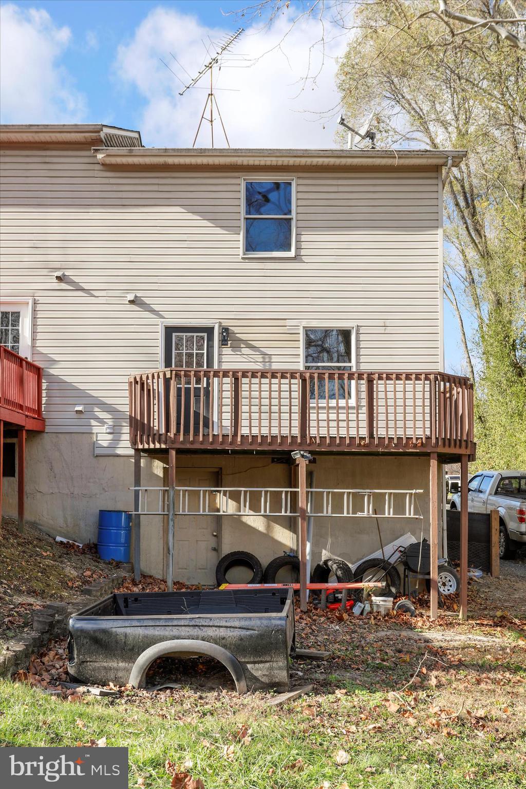 LAKERIDGE - Residential