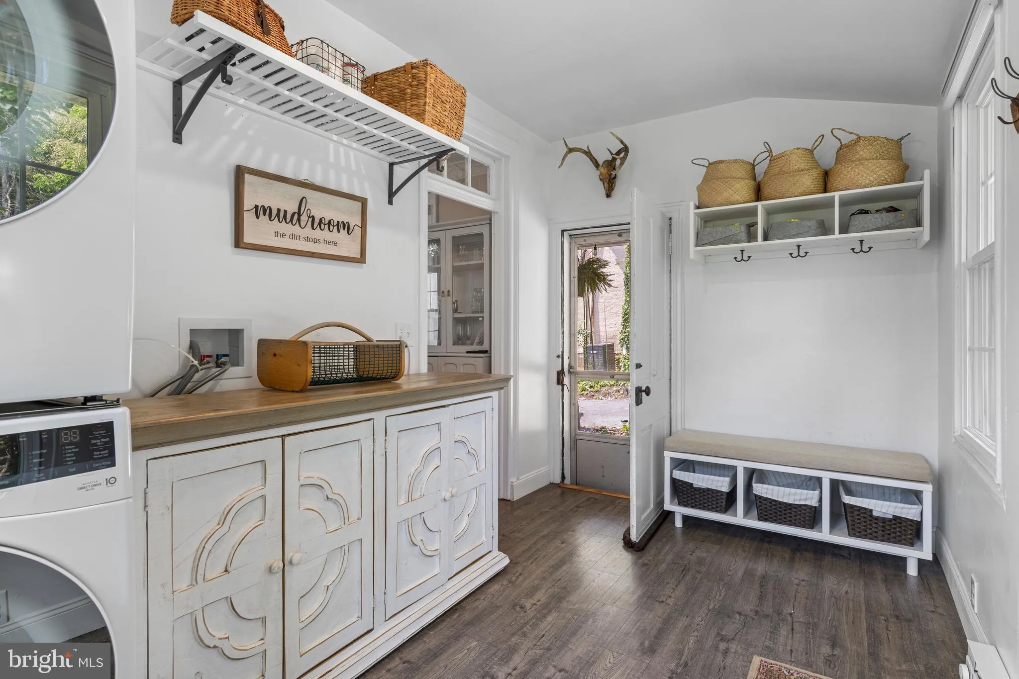 Phoenixville, Pennsylvania 19460, United States, 5 Bedrooms Bedrooms, ,2 BathroomsBathrooms,Residential,Contingent,141959